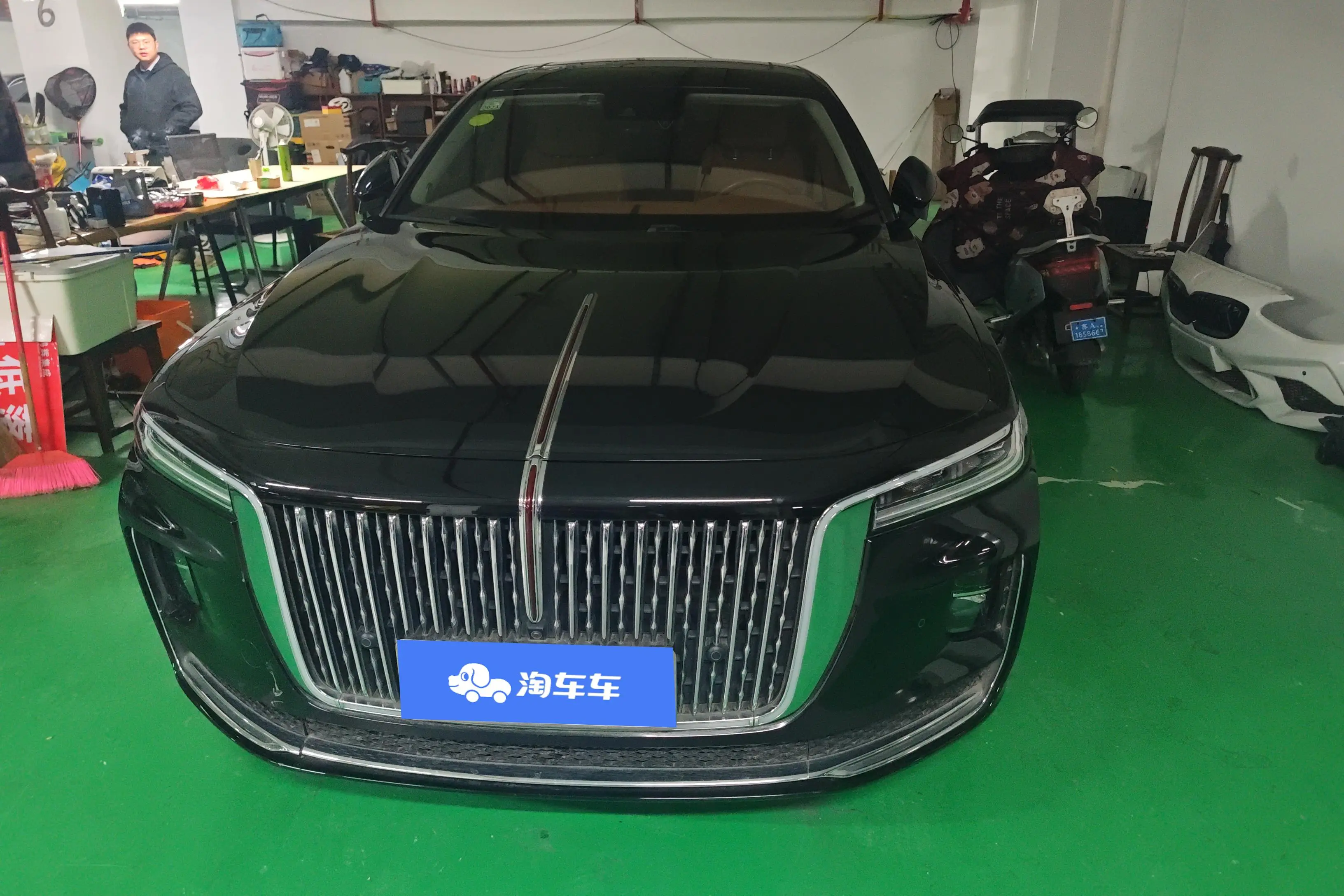 Hongqi H9  из Китая