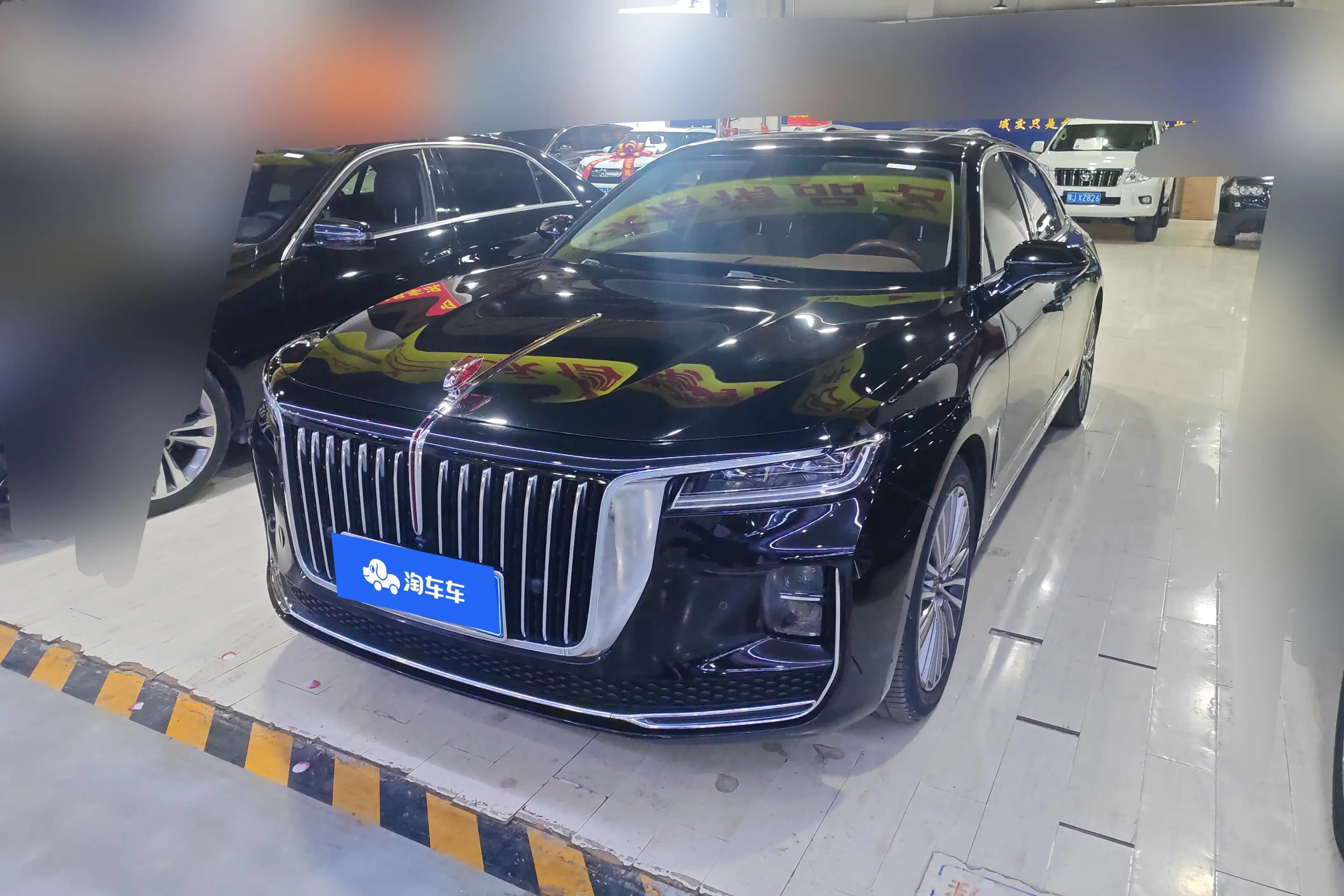 Hongqi H9  из Китая