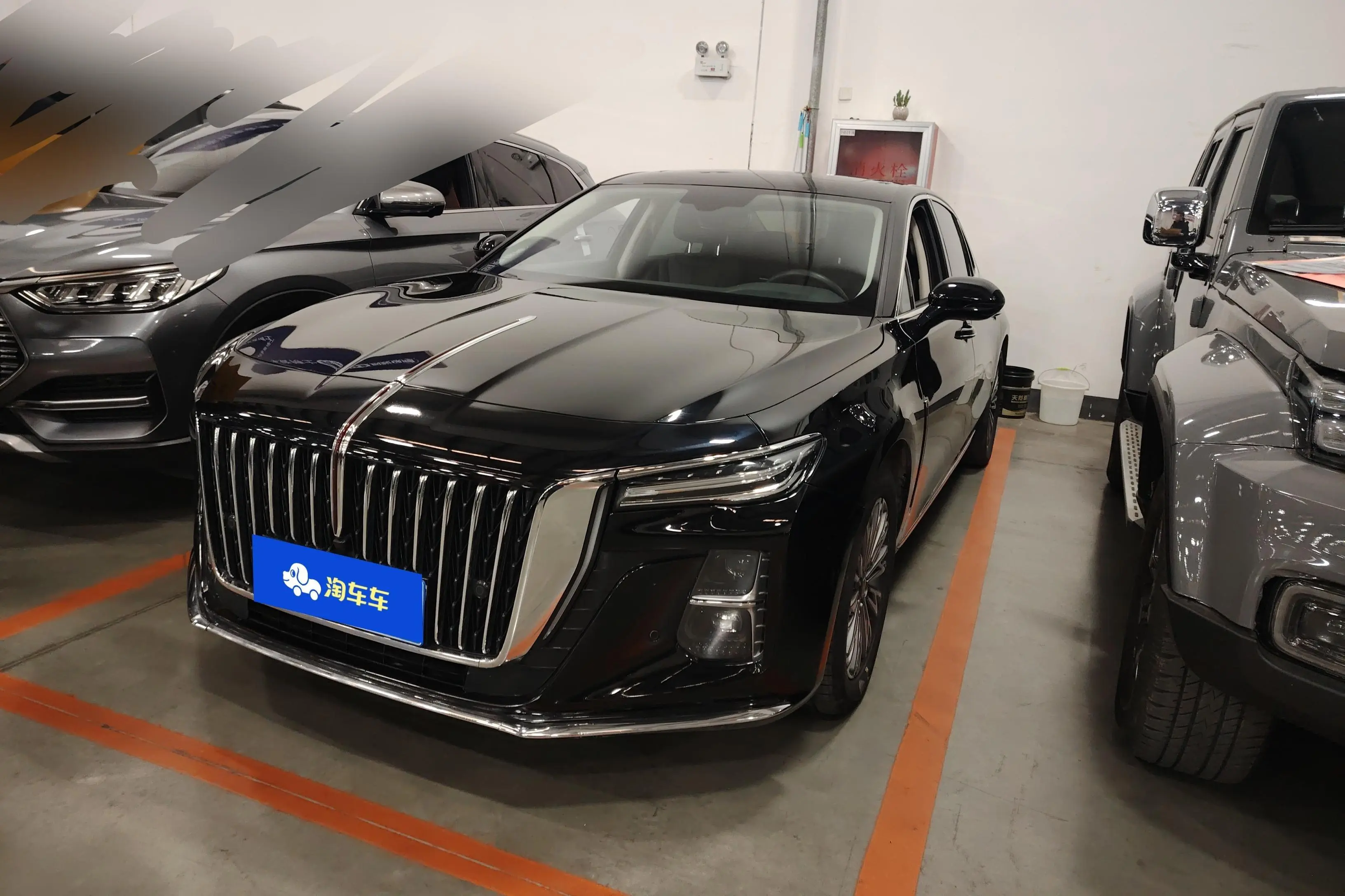 Hongqi H5  из Китая