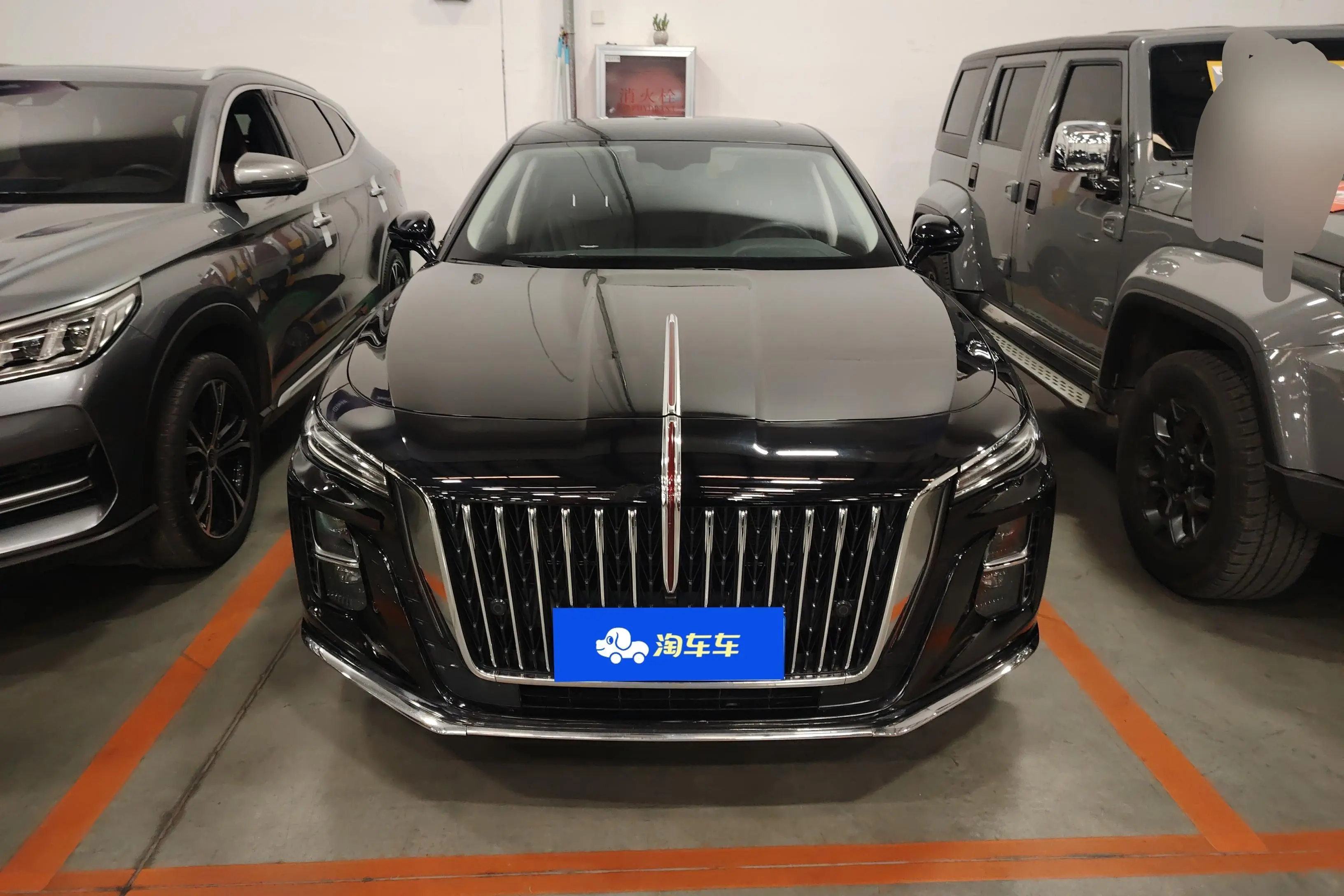 Hongqi H5  из Китая