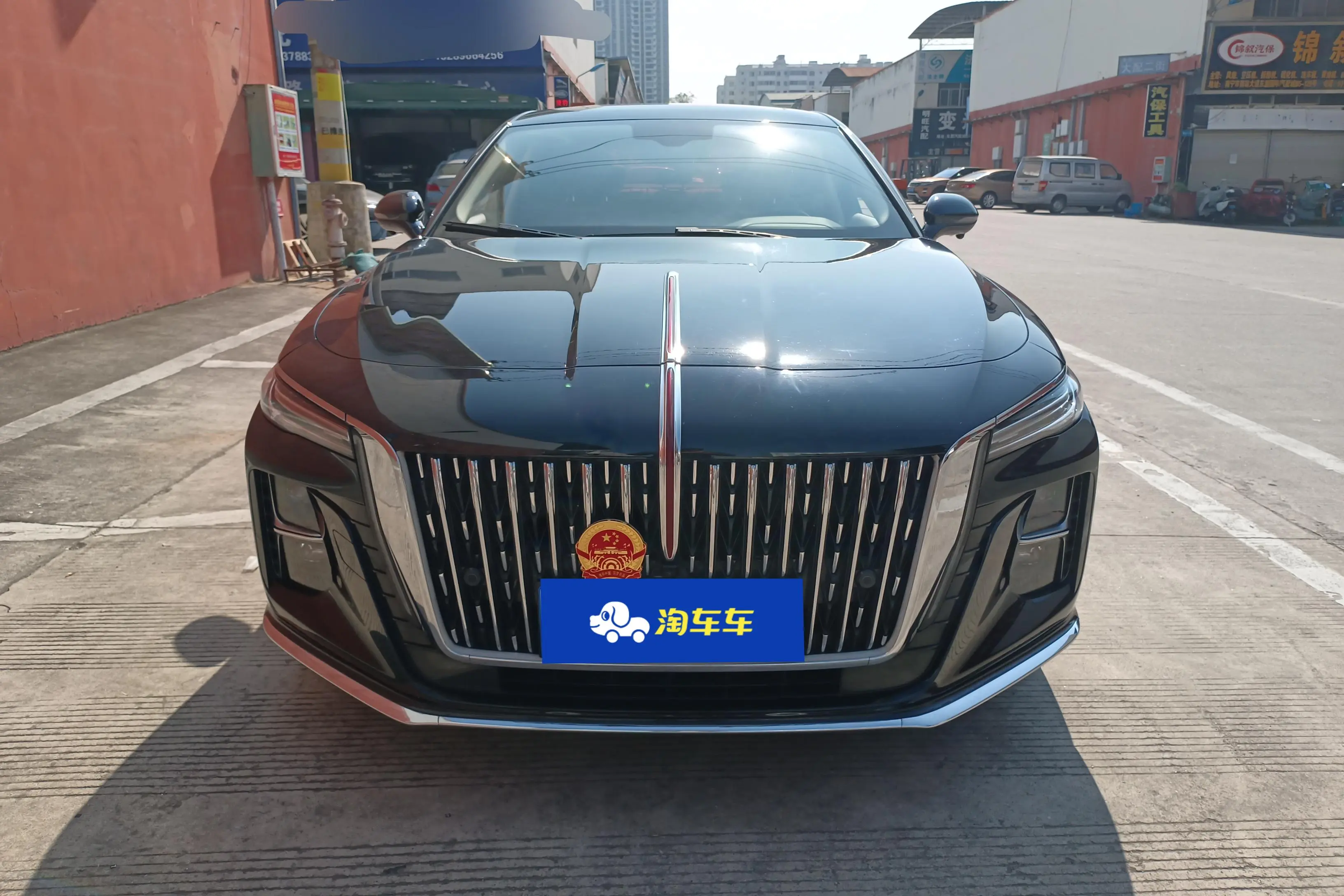 Hongqi H5  из Китая