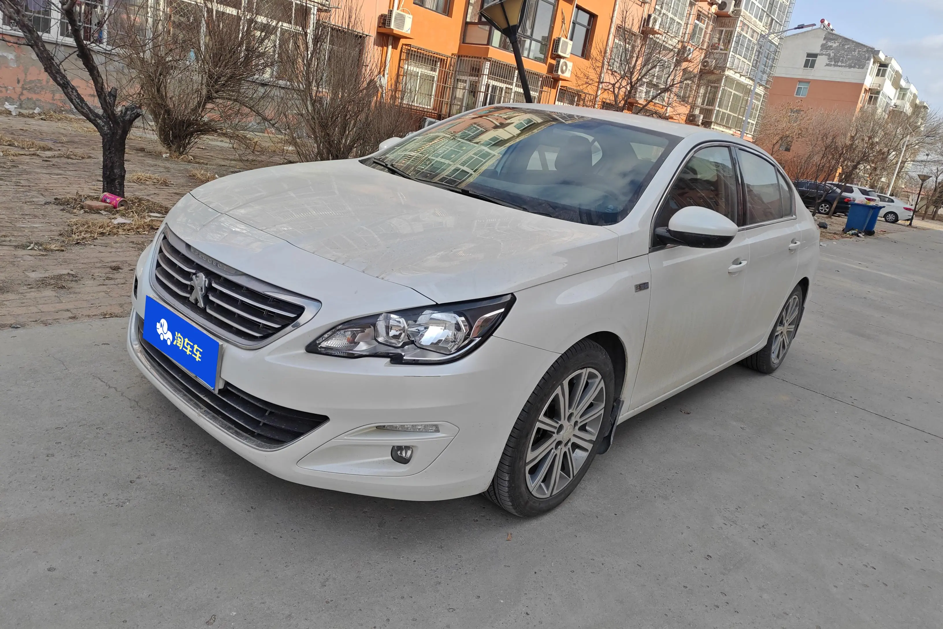 Peugeot 408