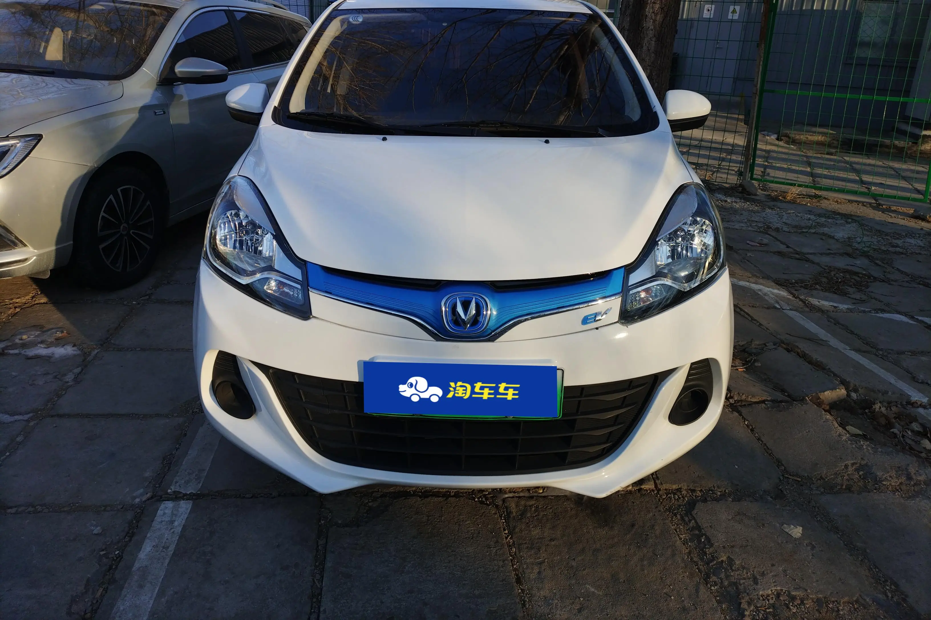 Changan Benben EV  из Китая