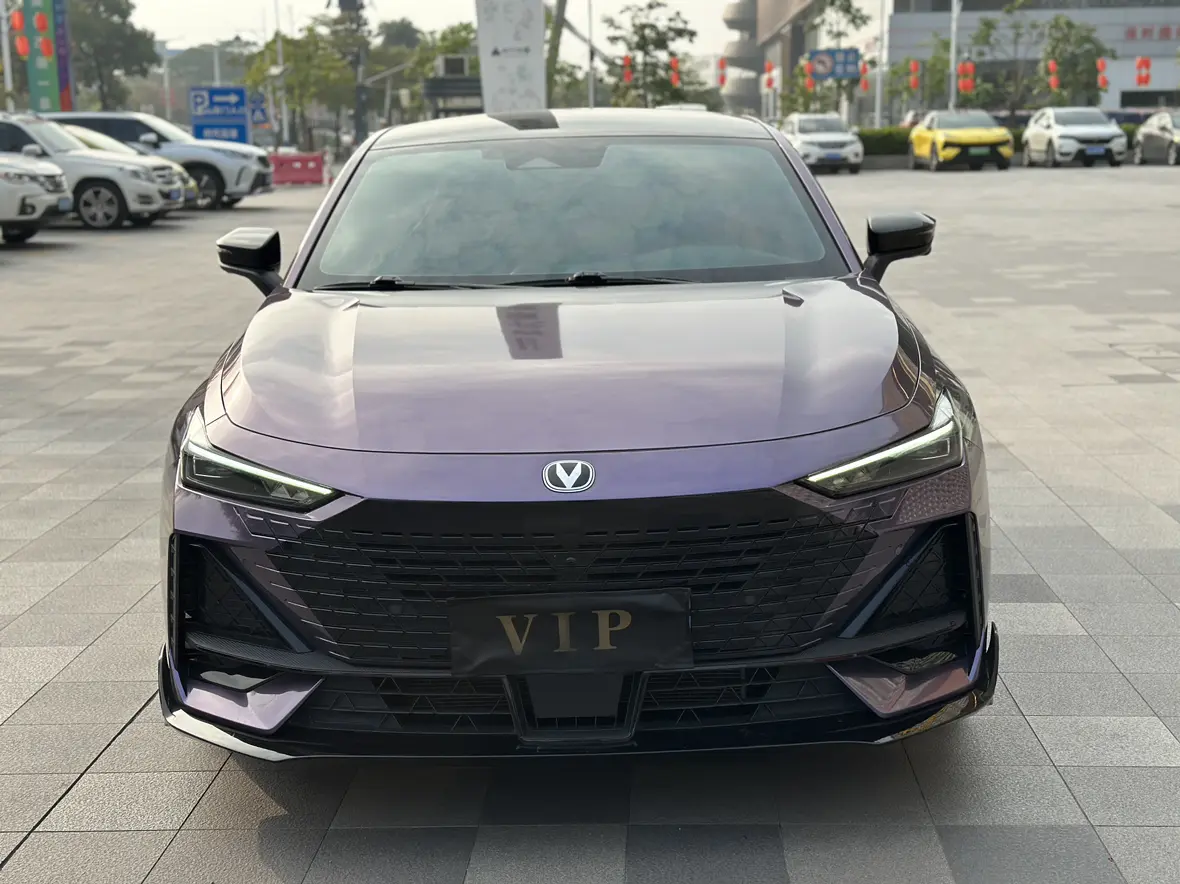 Changan UNI-V  из Китая