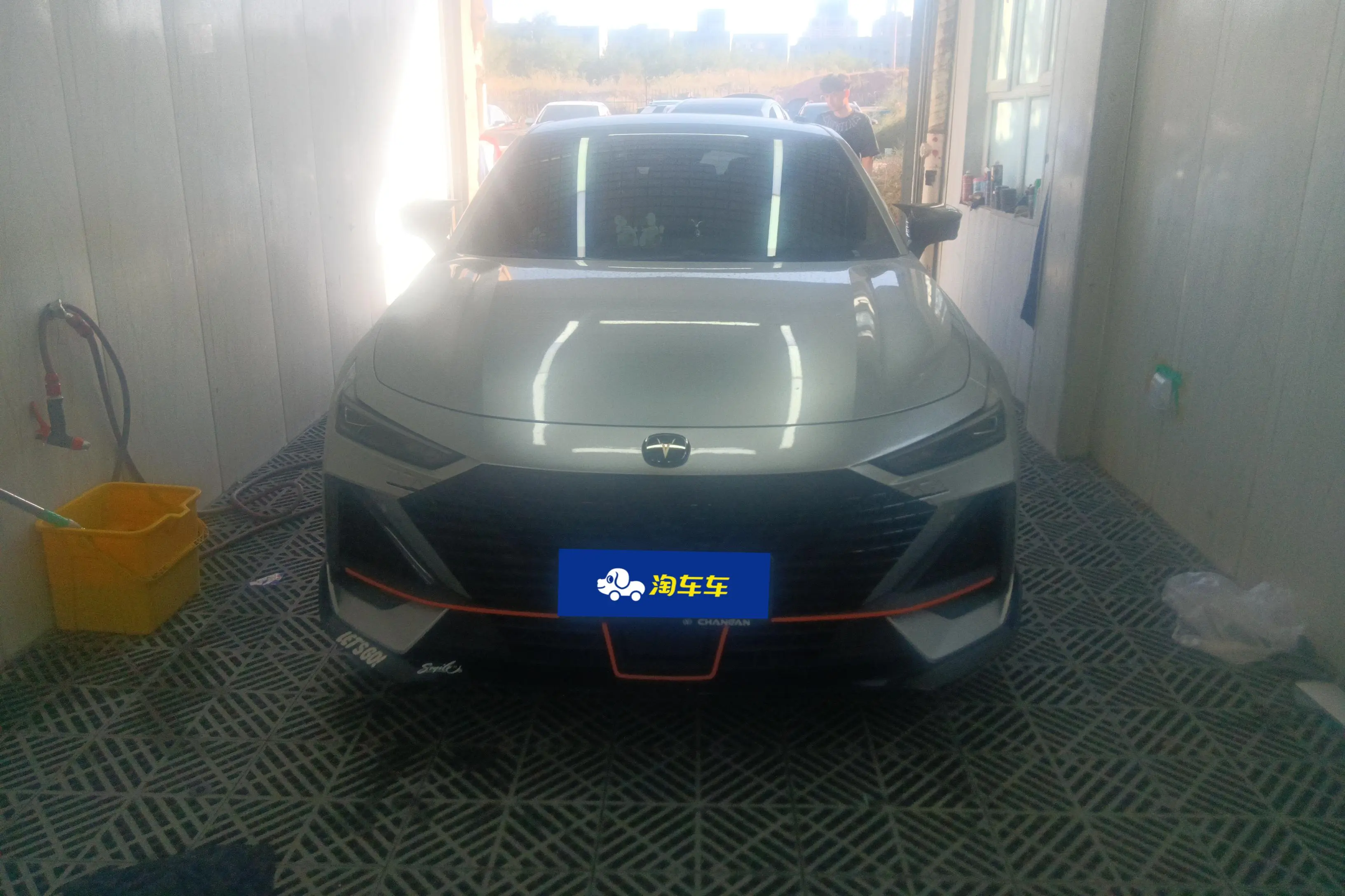 Changan UNI-V  из Китая