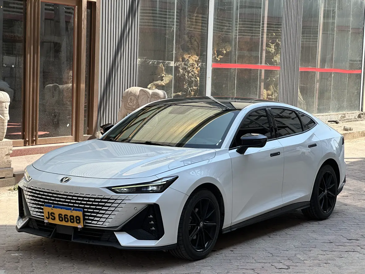 Changan UNI-V  из Китая