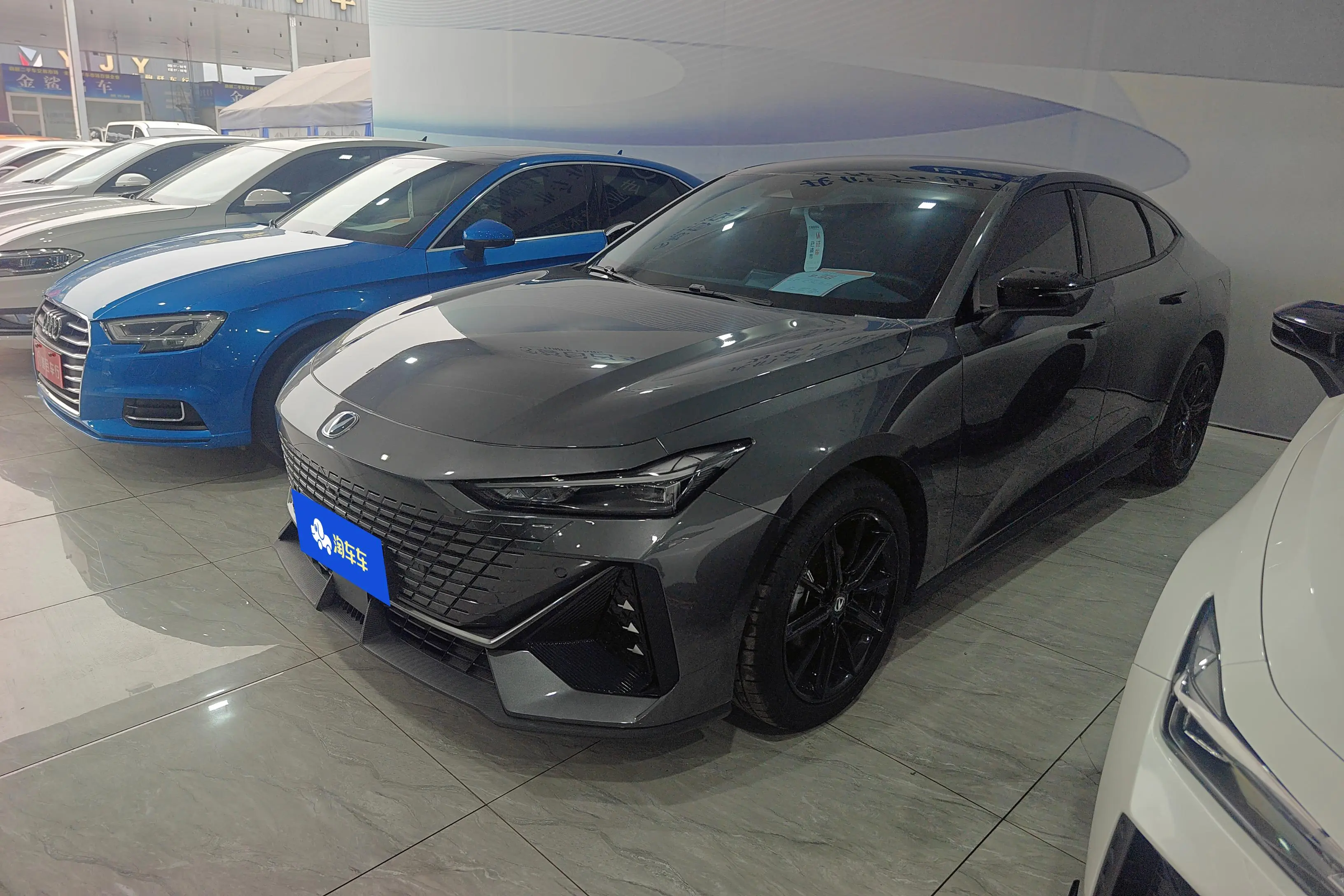 Changan UNI-V  из Китая