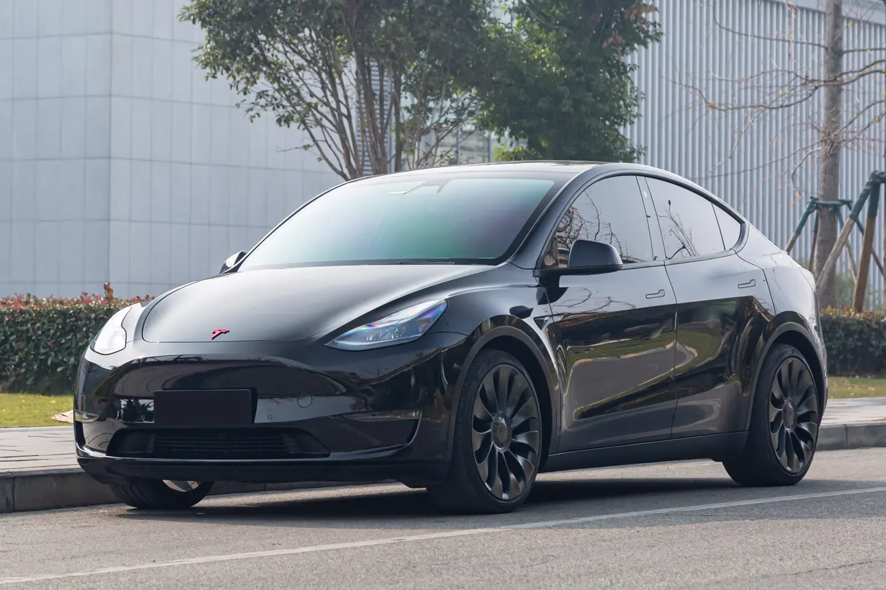 Tesla Model Y  из Китая