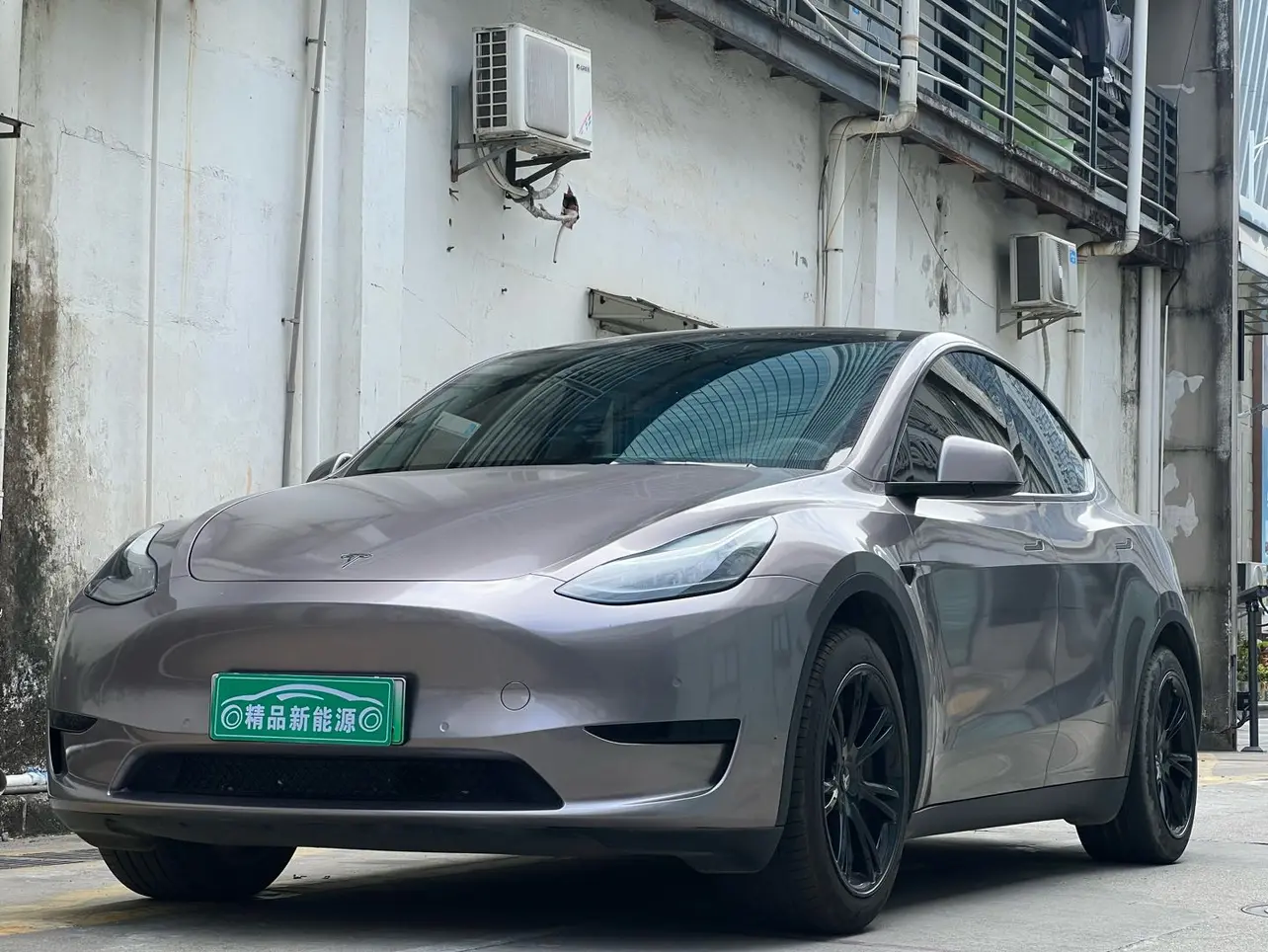Tesla Model Y  из Китая