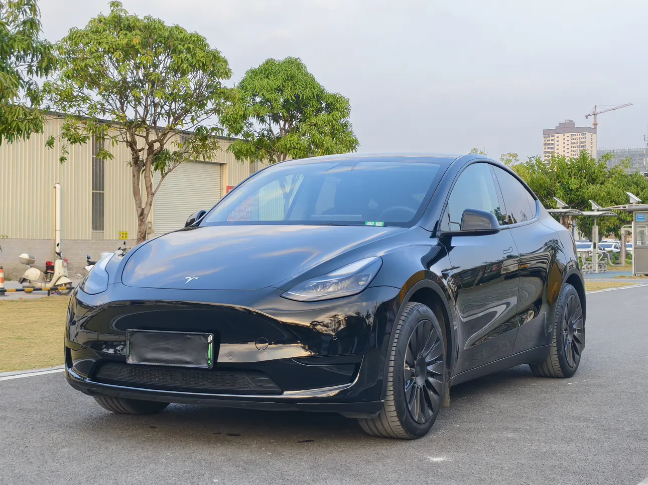 Tesla Model Y  из Китая