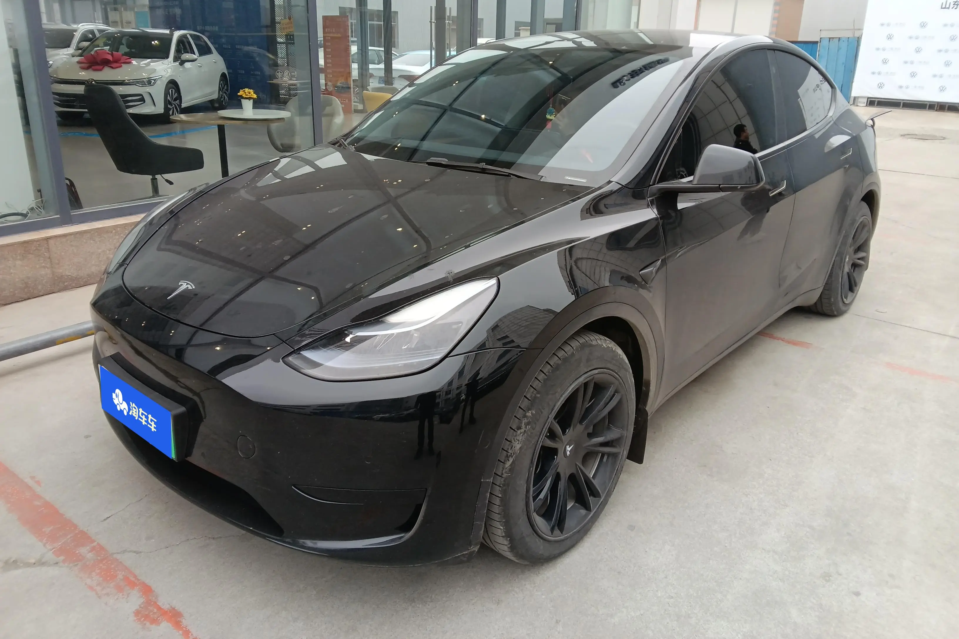 Tesla Model Y  из Китая