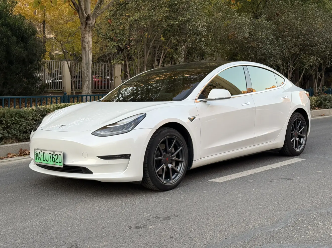 Tesla Model 3  из Китая