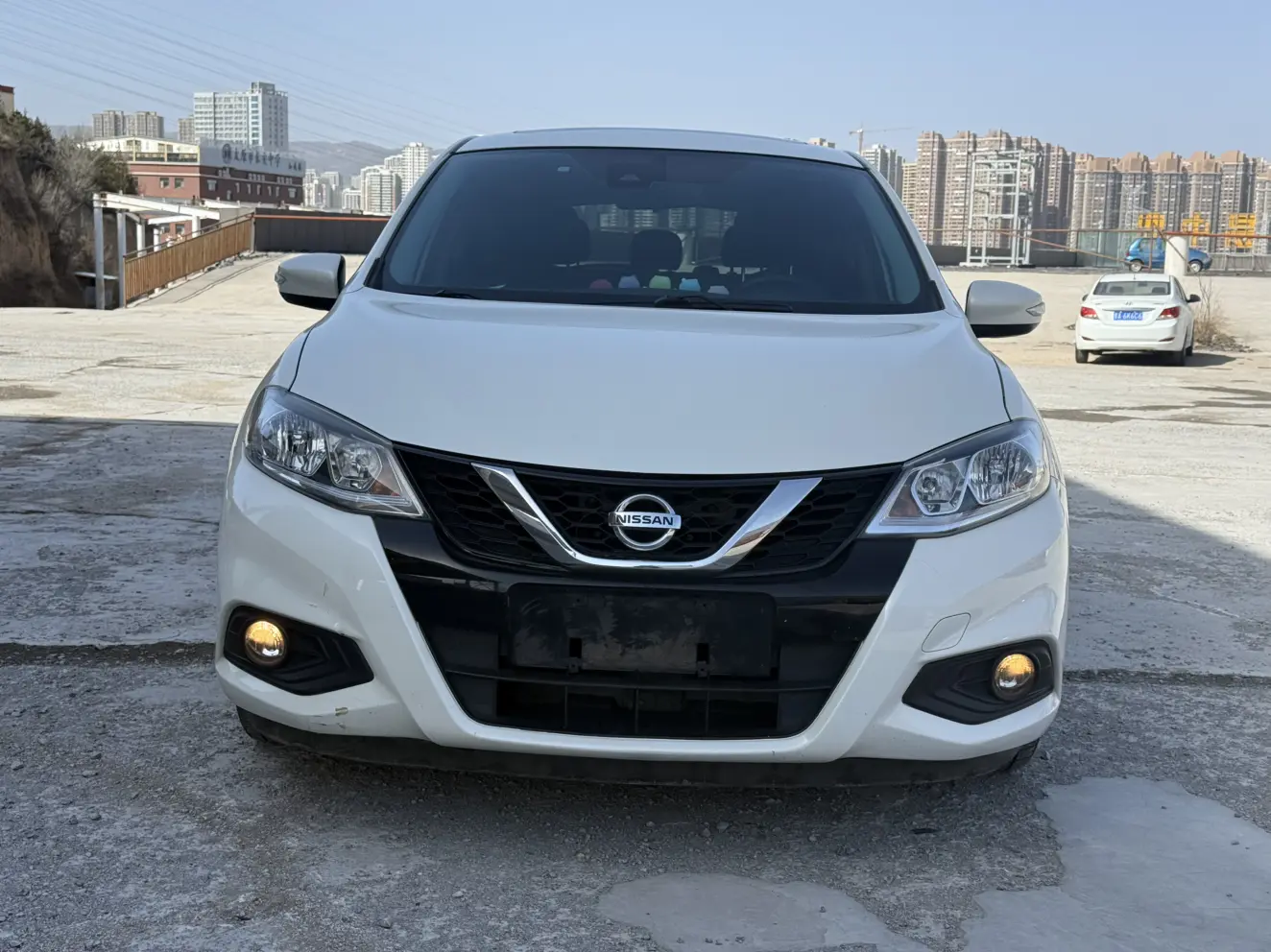 Nissan Tiida  из Китая