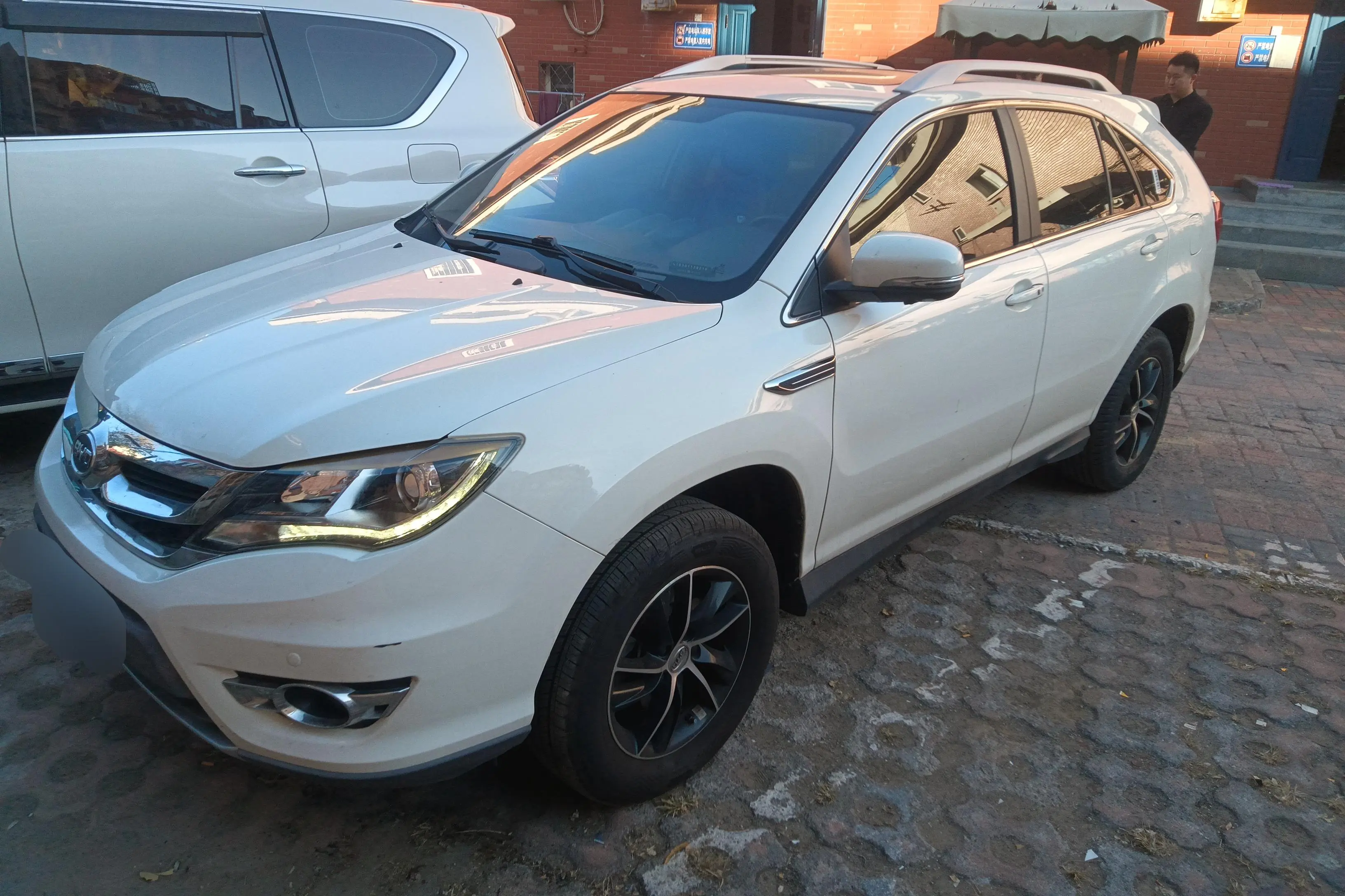 BYD S7  из Китая