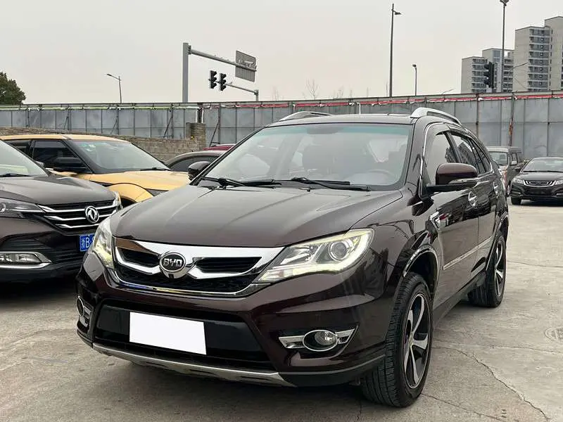 BYD S7  из Китая