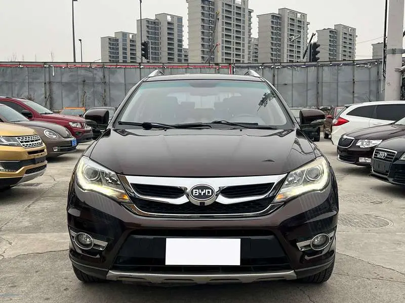 BYD S7  из Китая