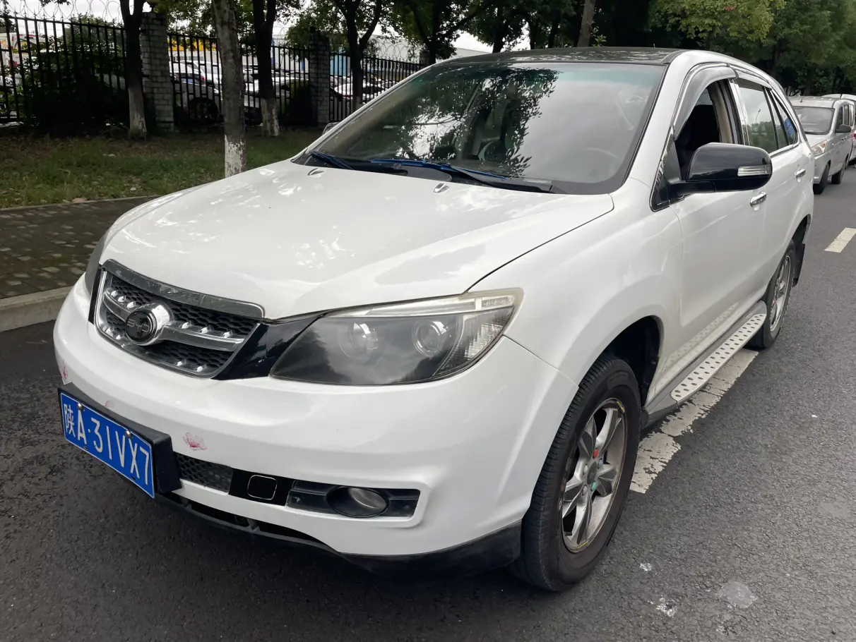 BYD S6  из Китая