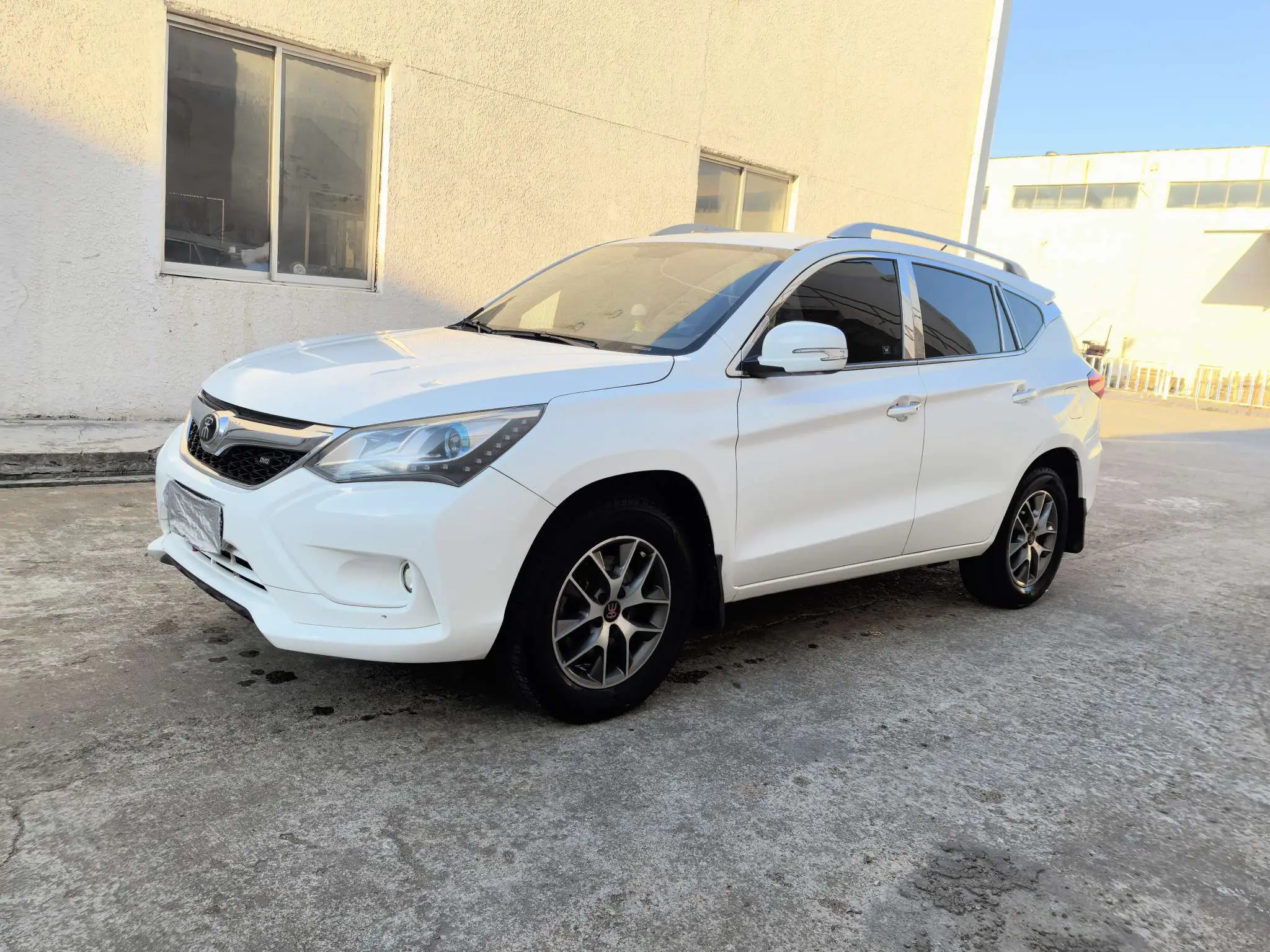 BYD Song  из Китая