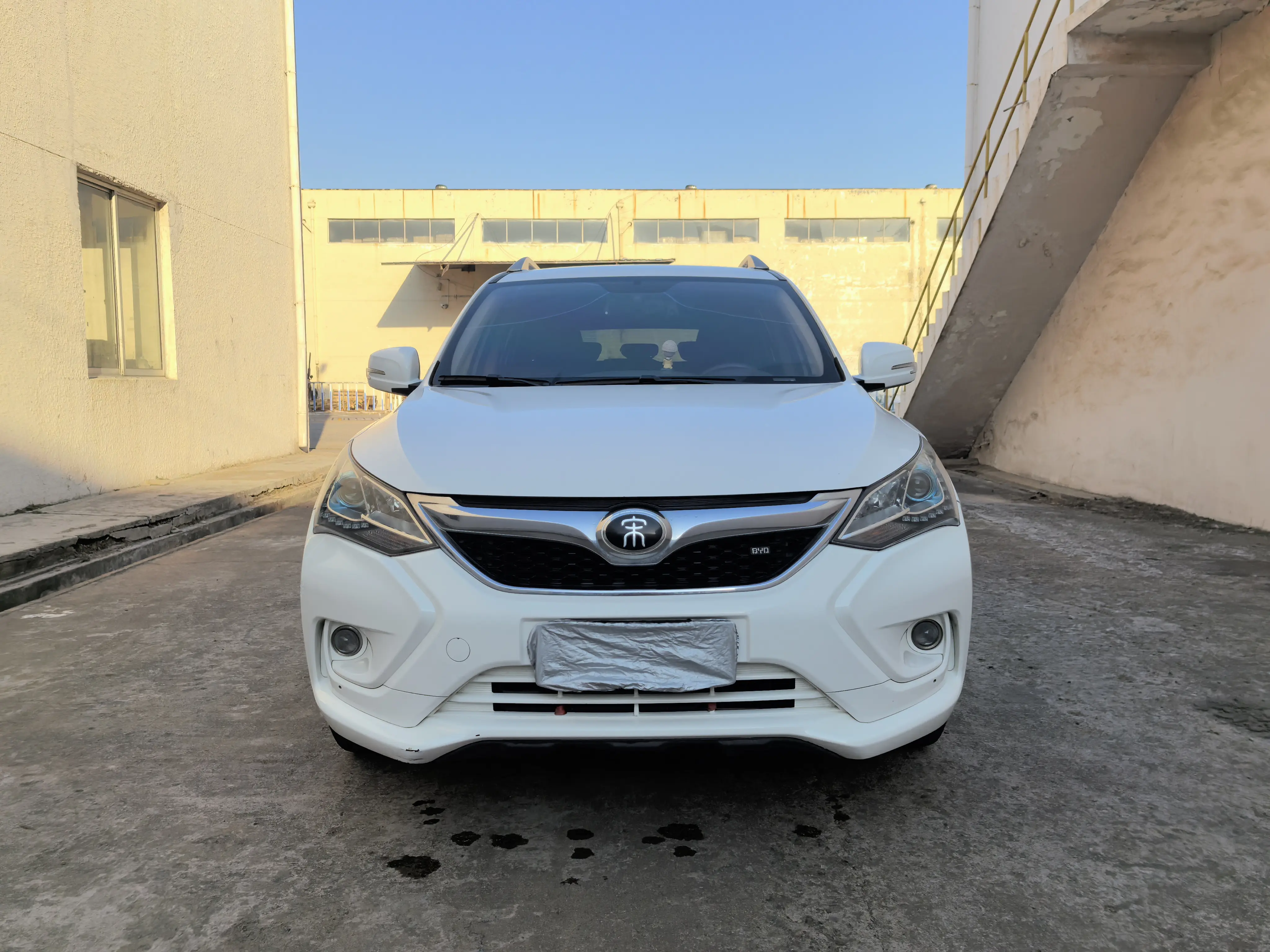 BYD Song  из Китая