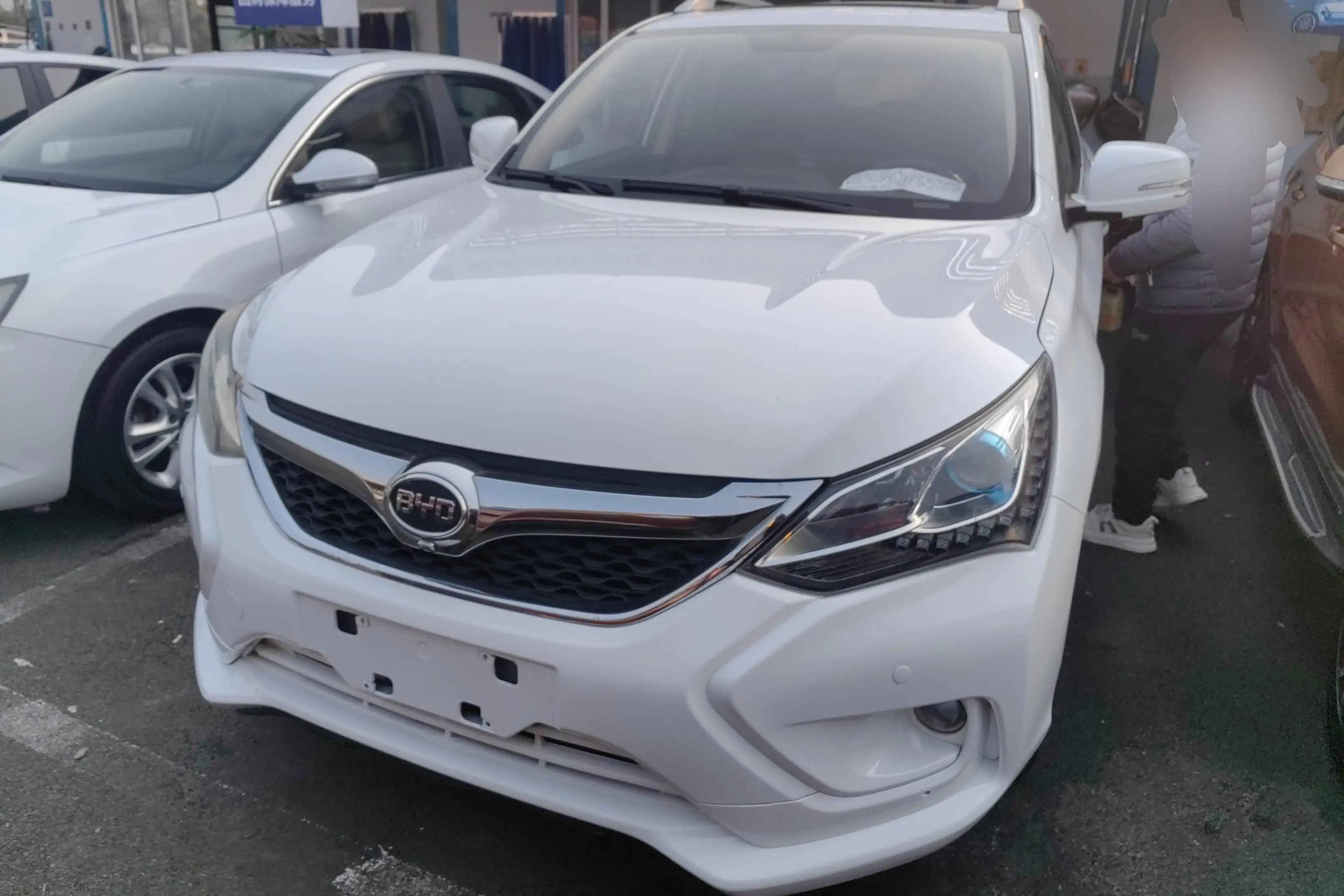 BYD Song  из Китая