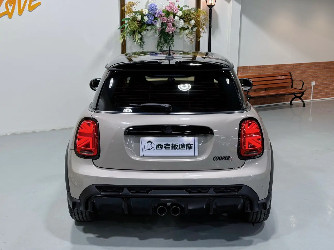 MINI 