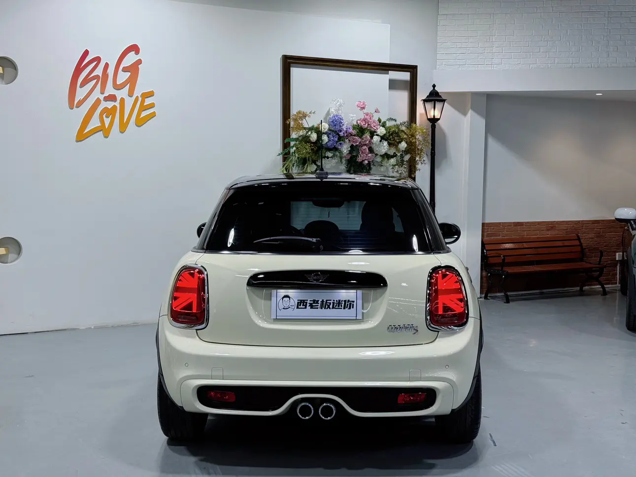 MINI 