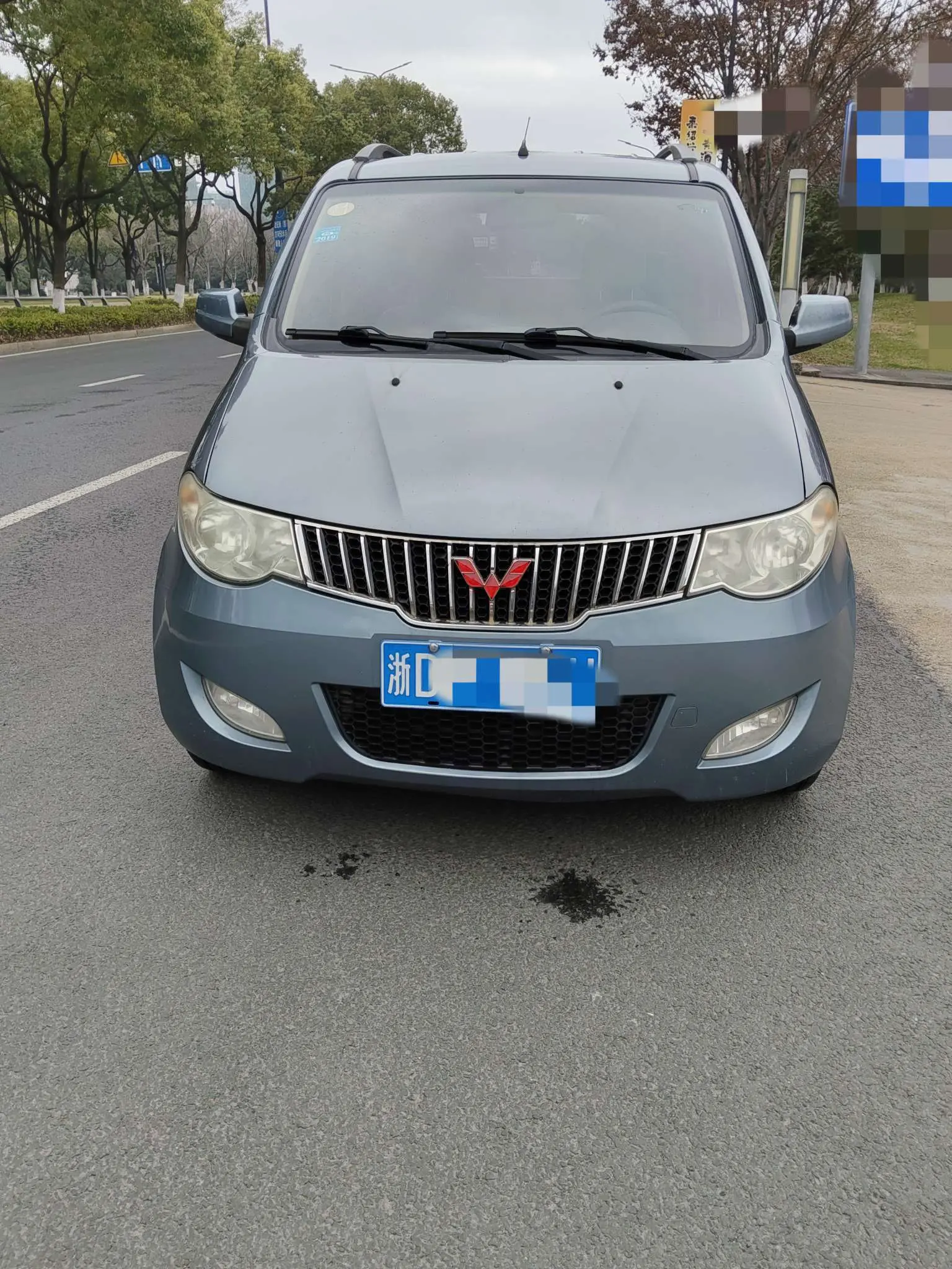 Wuling Hongguang  из Китая
