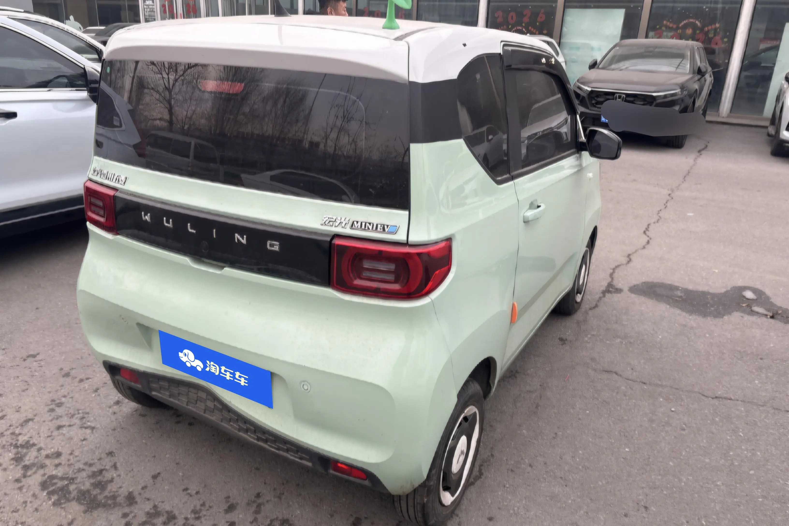 Wuling Hongguang MINIEV  из Китая