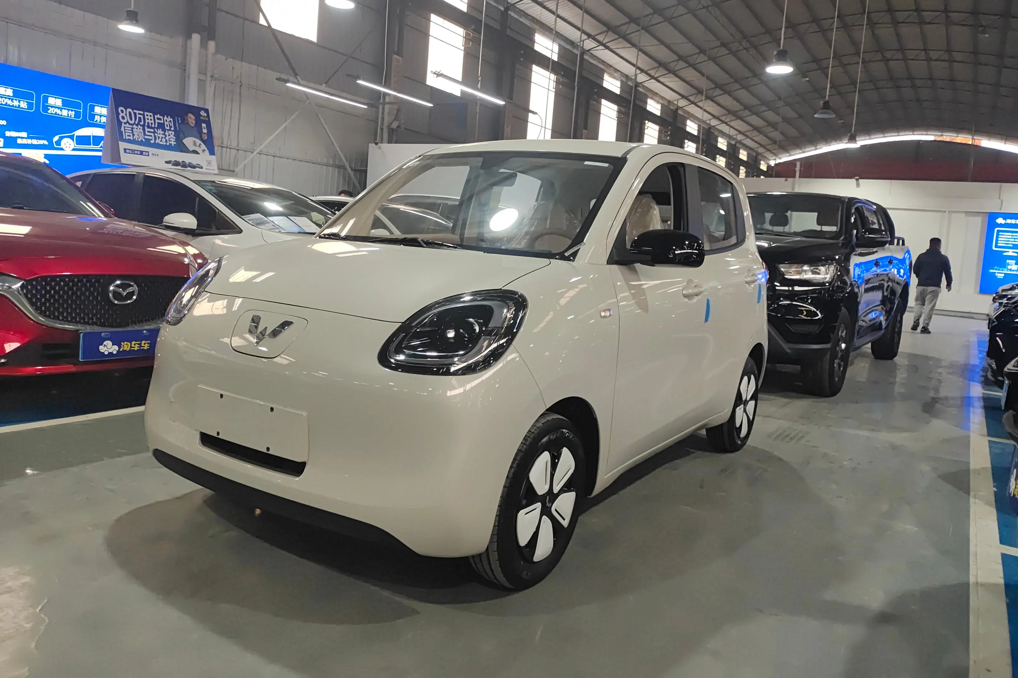 Wuling Hongguang MINIEV  из Китая