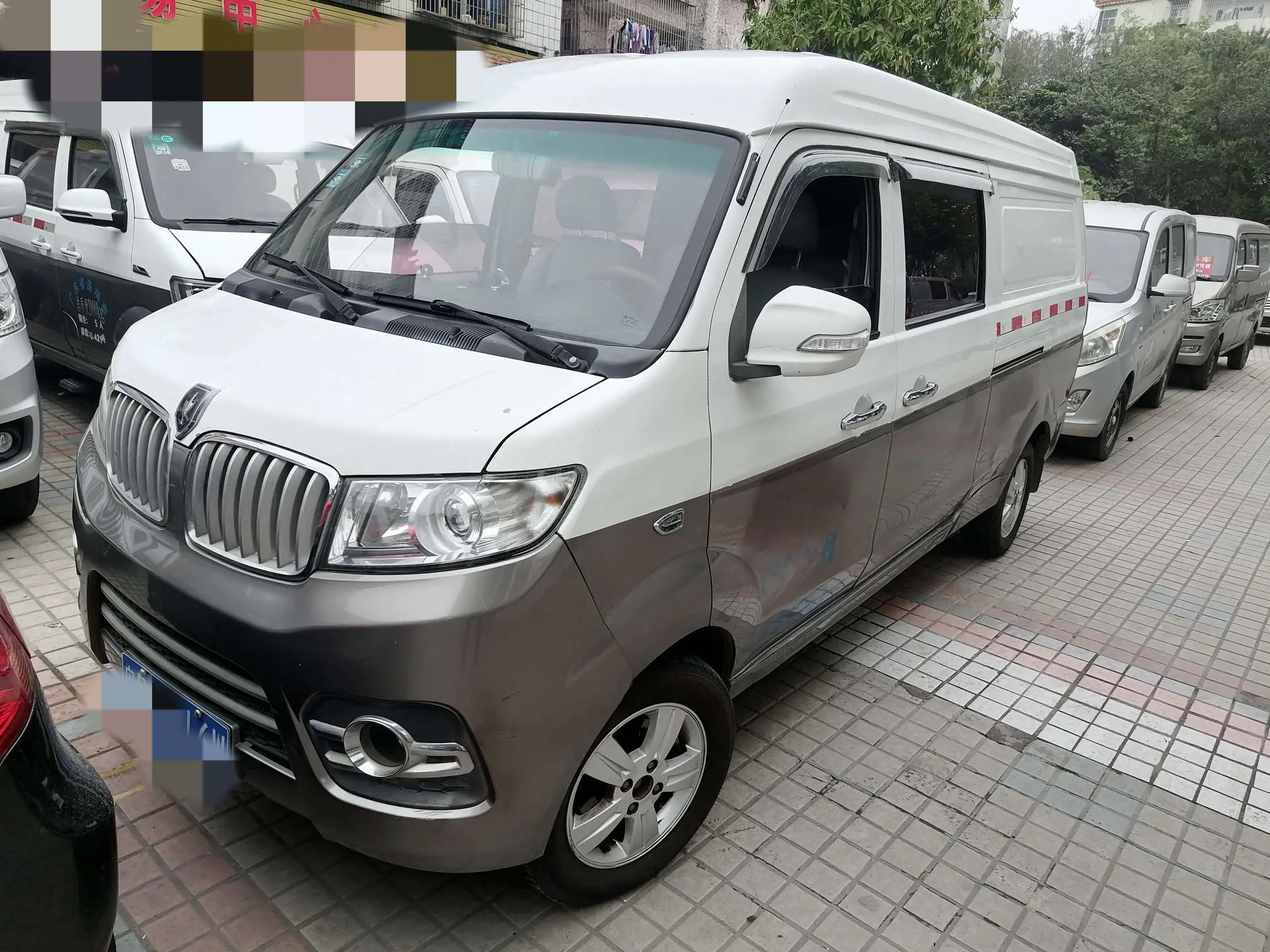 Golden cup New Hiace X30L  из Китая