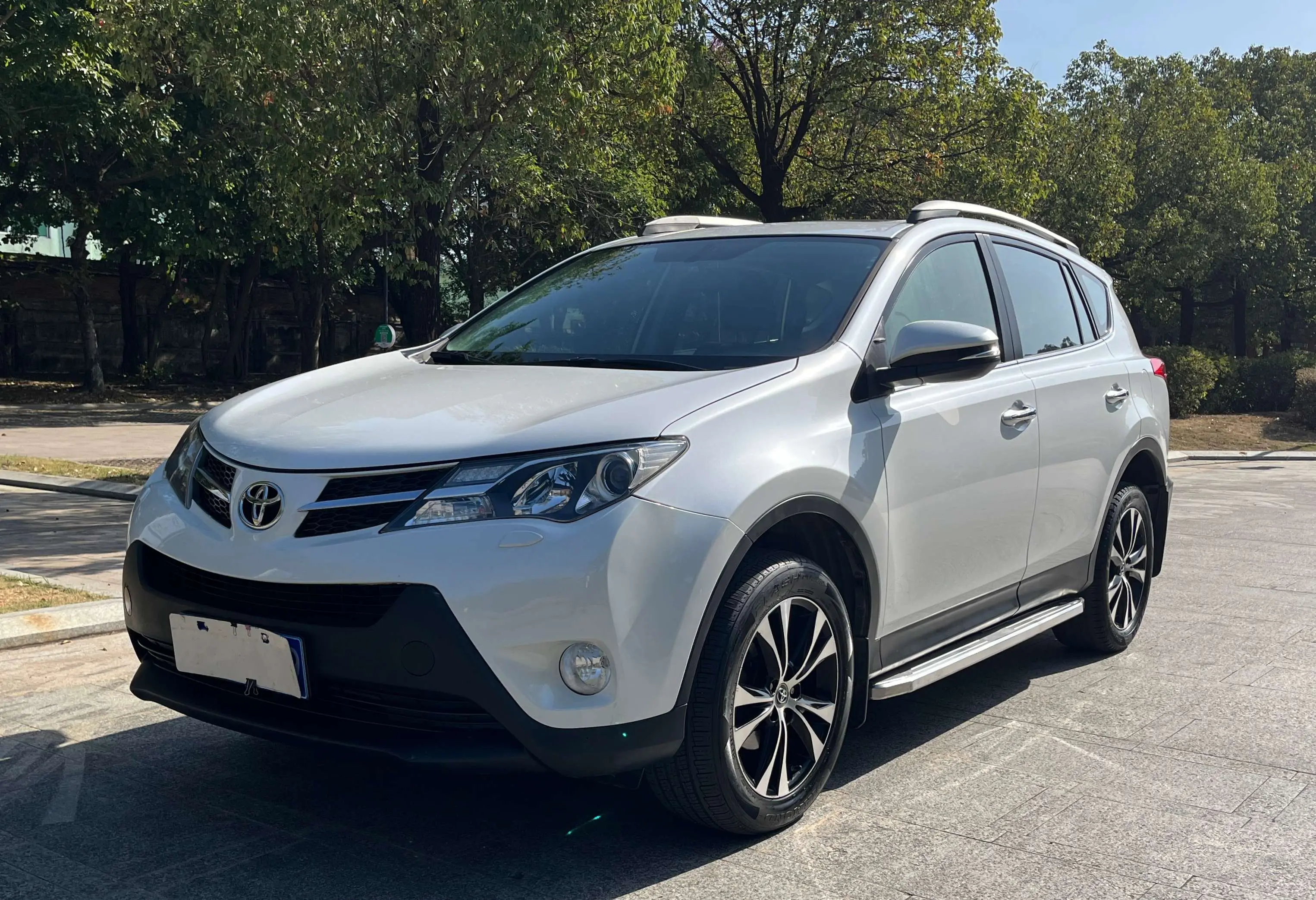 Toyota RAV4  из Китая