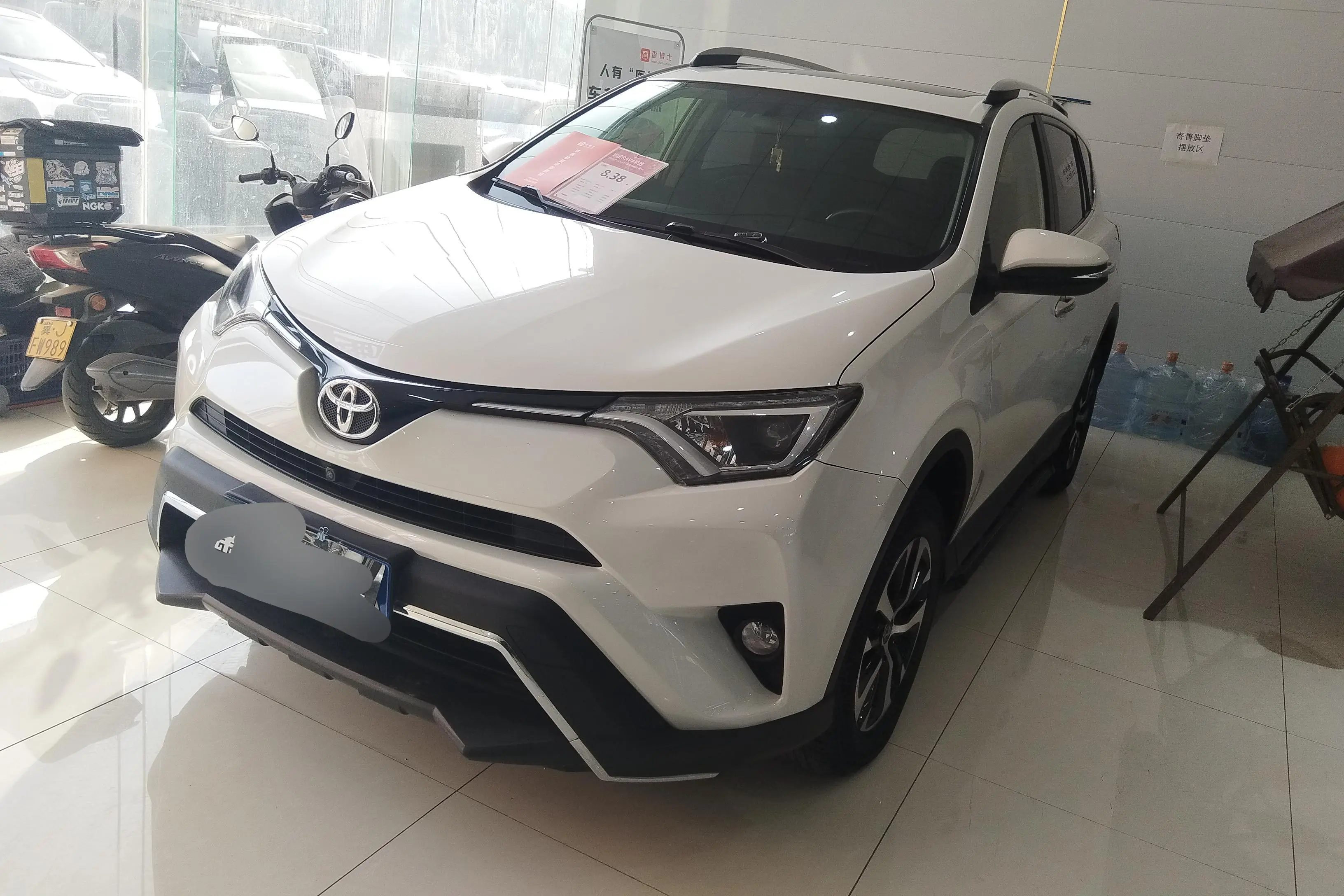 Toyota RAV4  из Китая