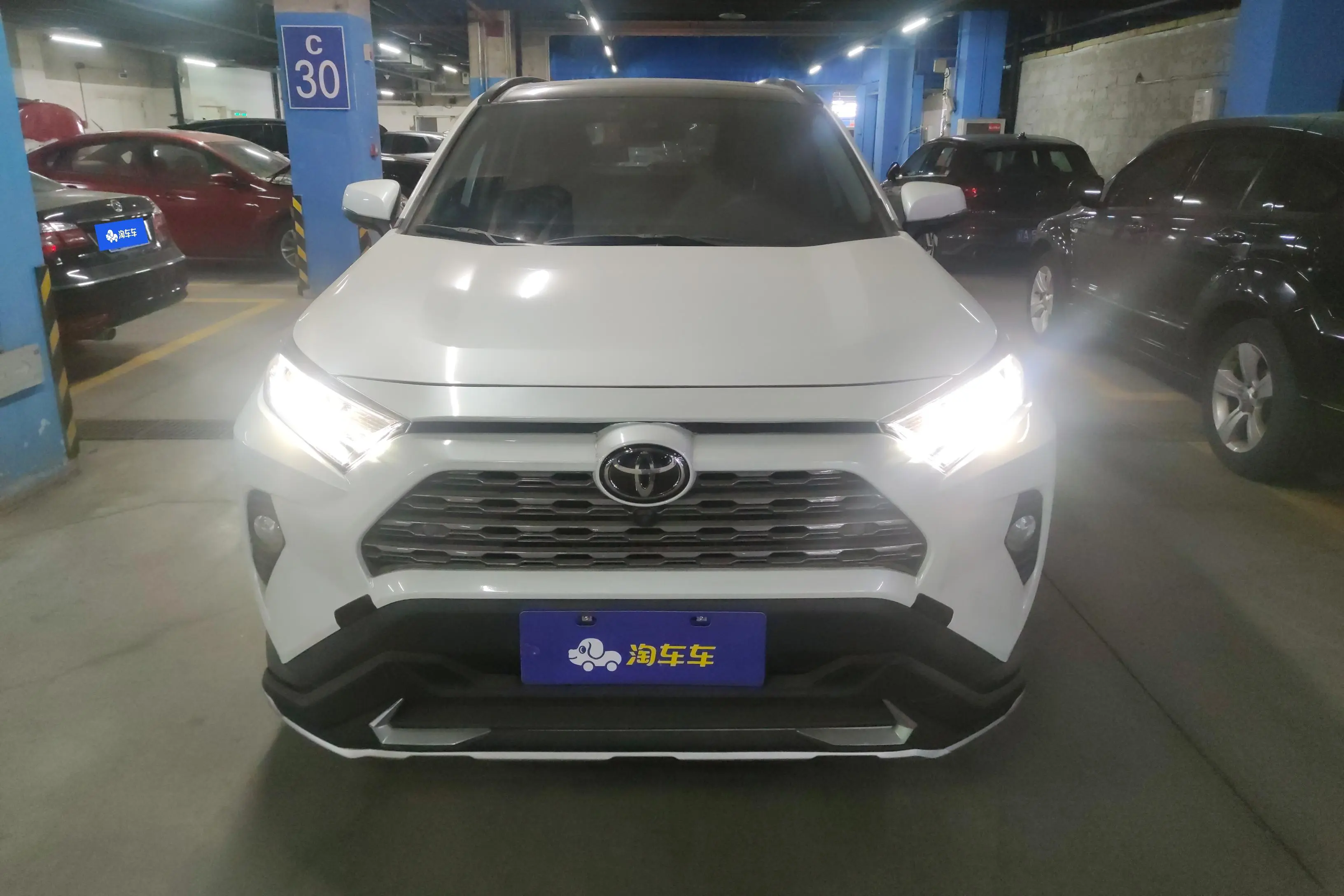 Toyota RAV4  из Китая