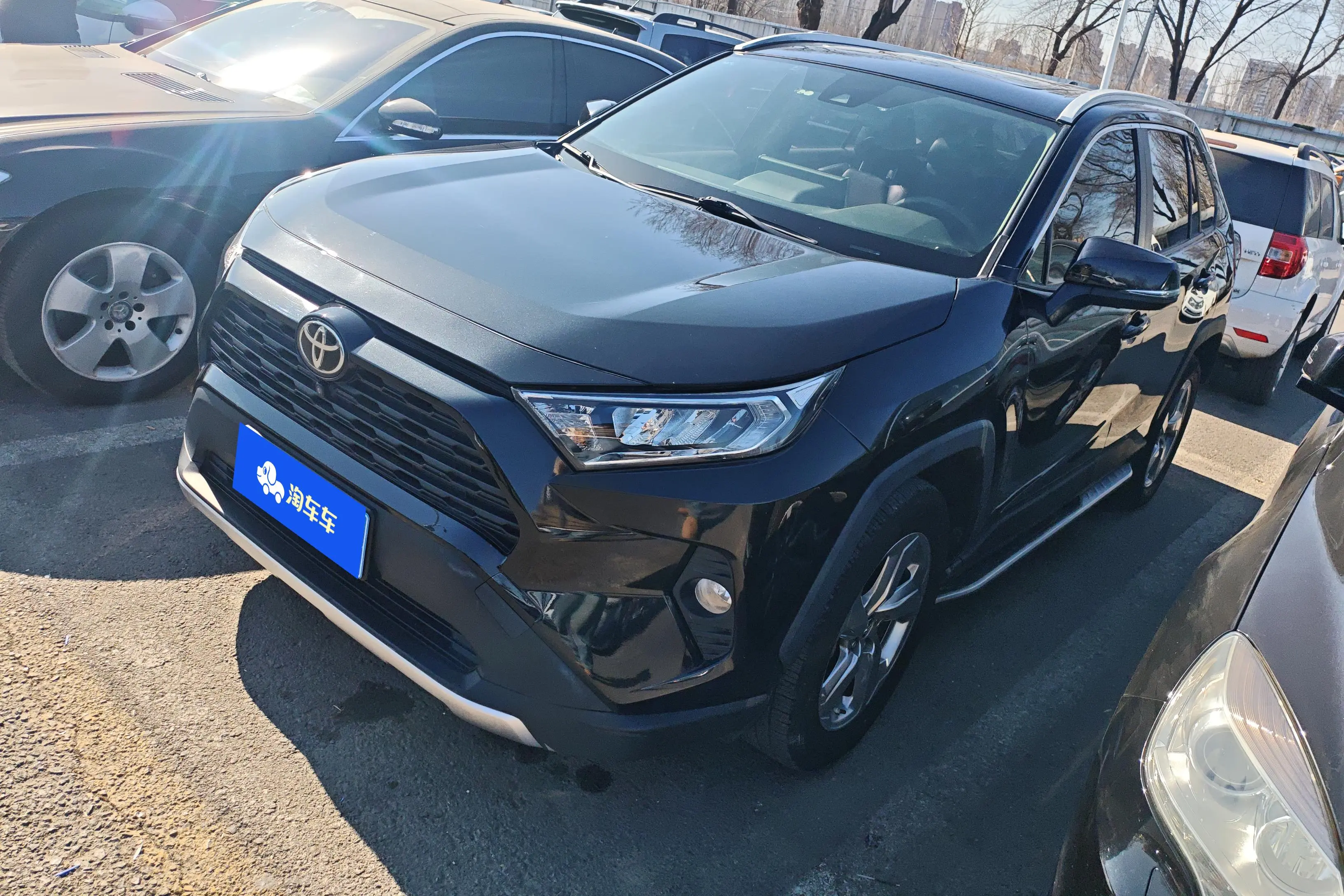 Toyota RAV4  из Китая