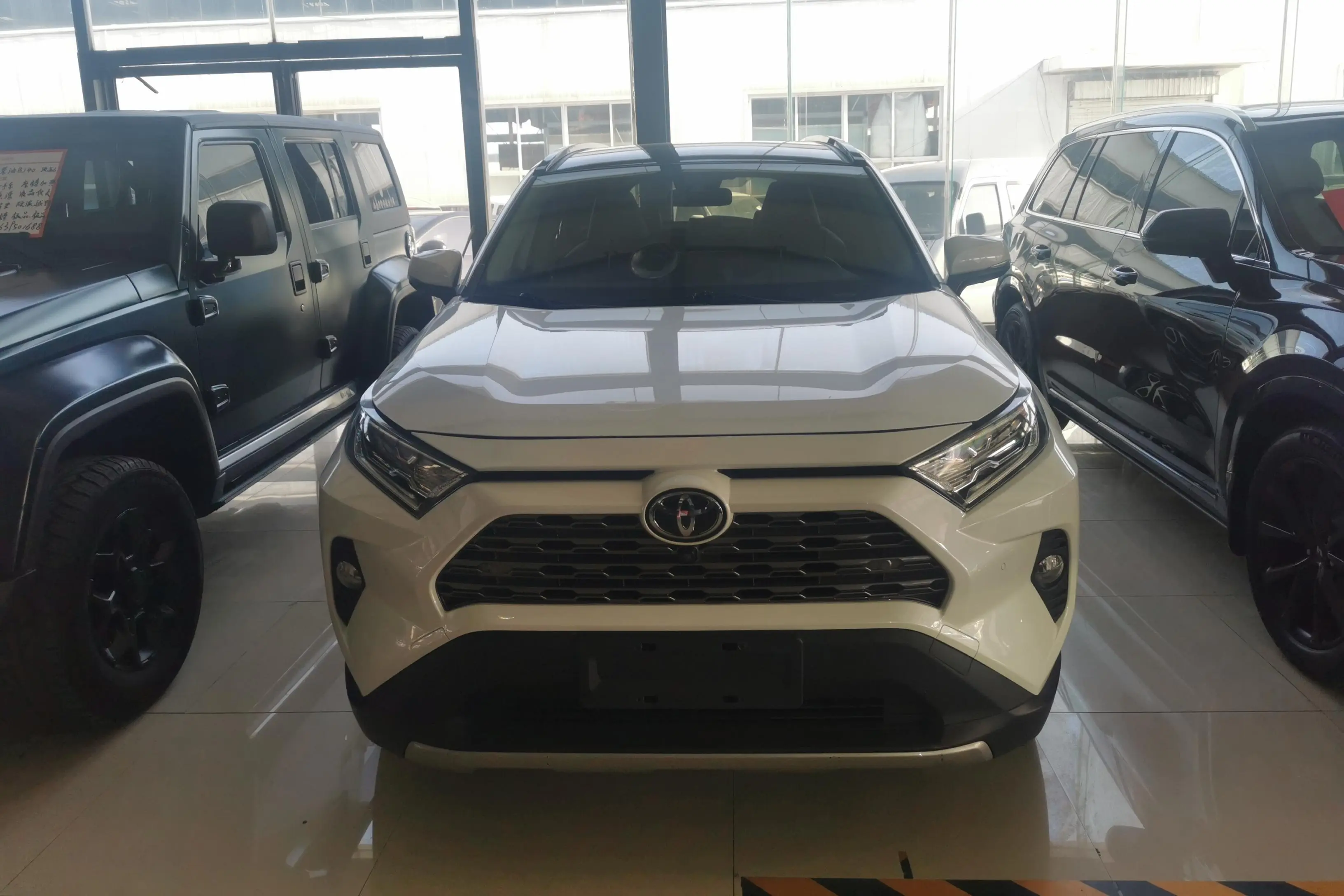 Toyota RAV4  из Китая