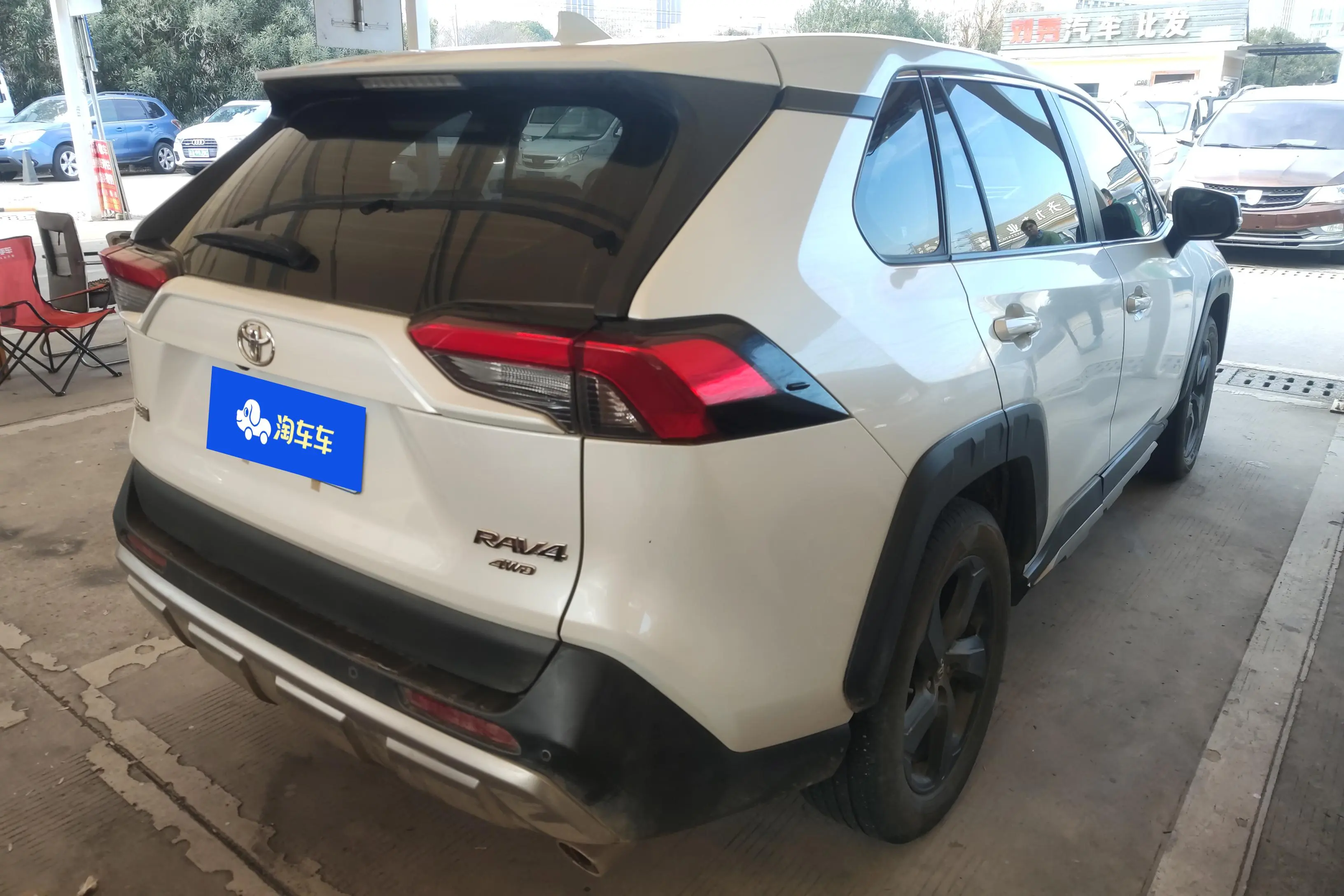 Toyota RAV4  из Китая