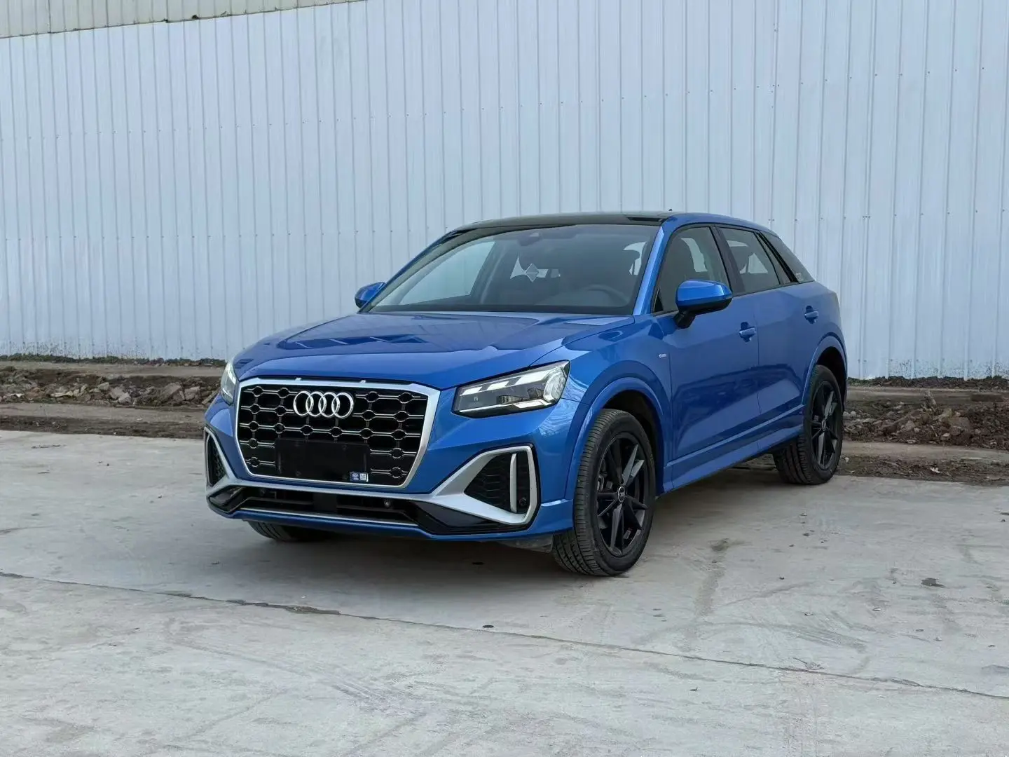 Audi Q2L  из Китая