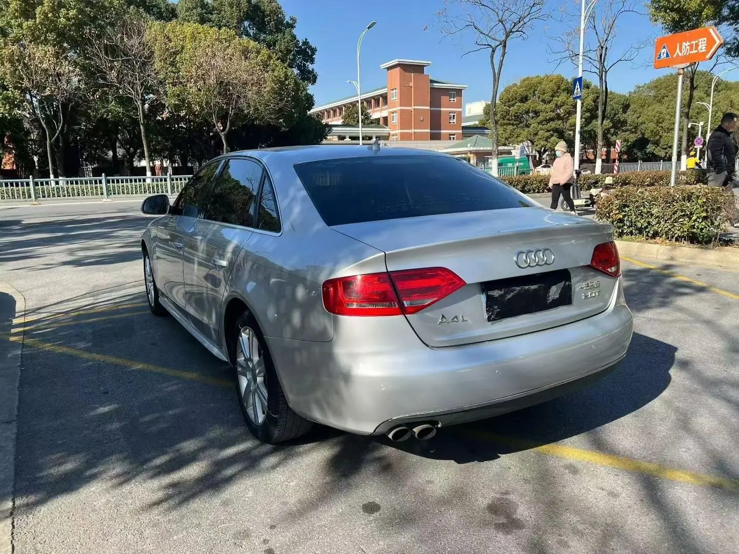 Audi A4L  из Китая