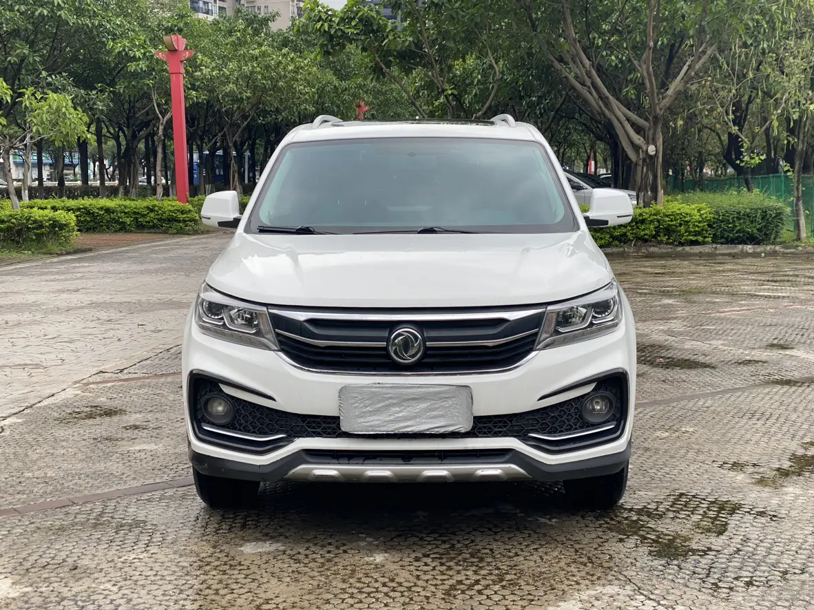 Forthing Jingyi X5  из Китая