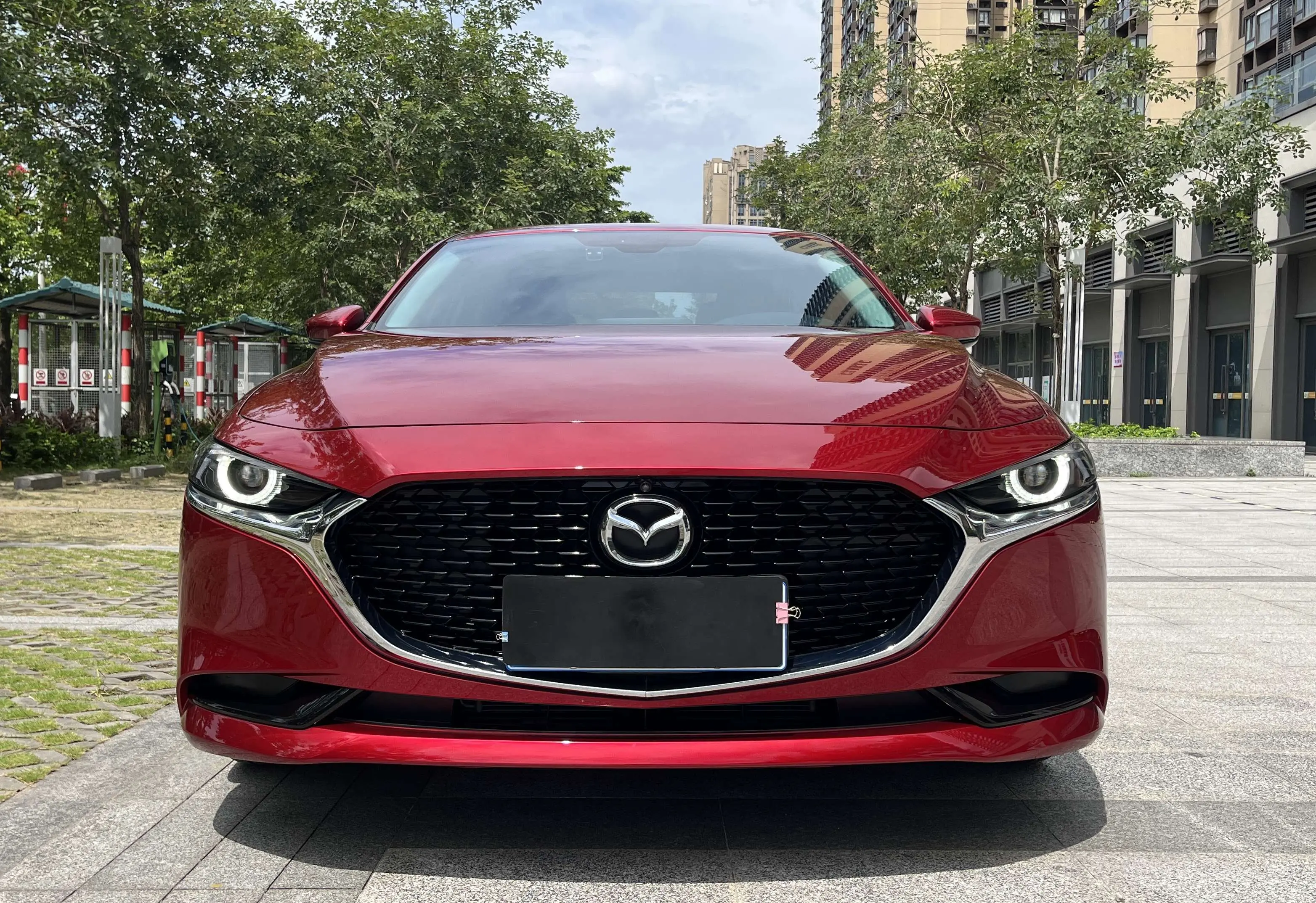 Mazda Axela (Mazda3)  из Китая