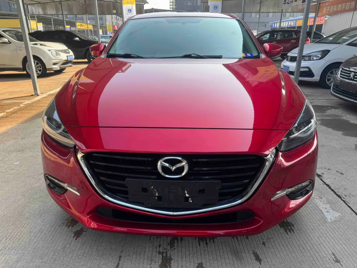 Mazda Axela (Mazda3)  из Китая