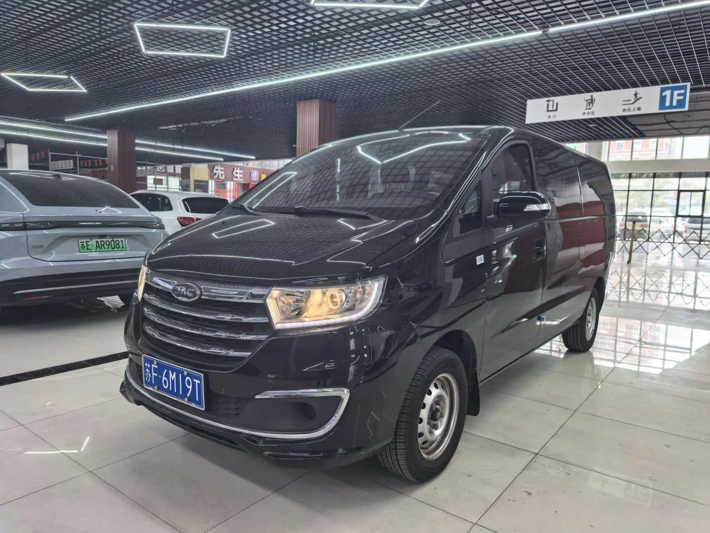 JAC Ruifeng M3  из Китая