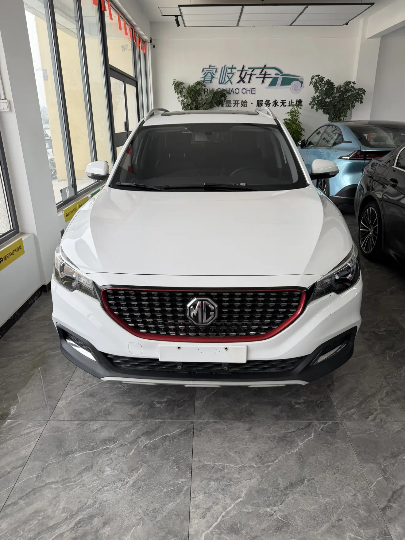 MG ZS  из Китая