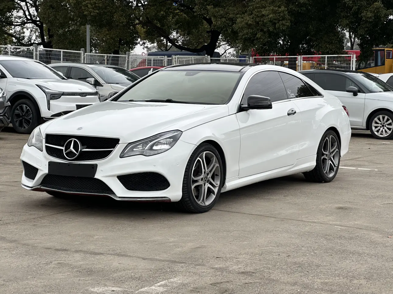 Mercedes-Benz E-Class  из Китая