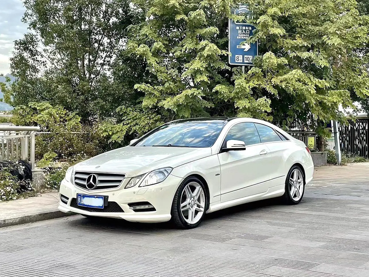Mercedes-Benz E-Class  из Китая