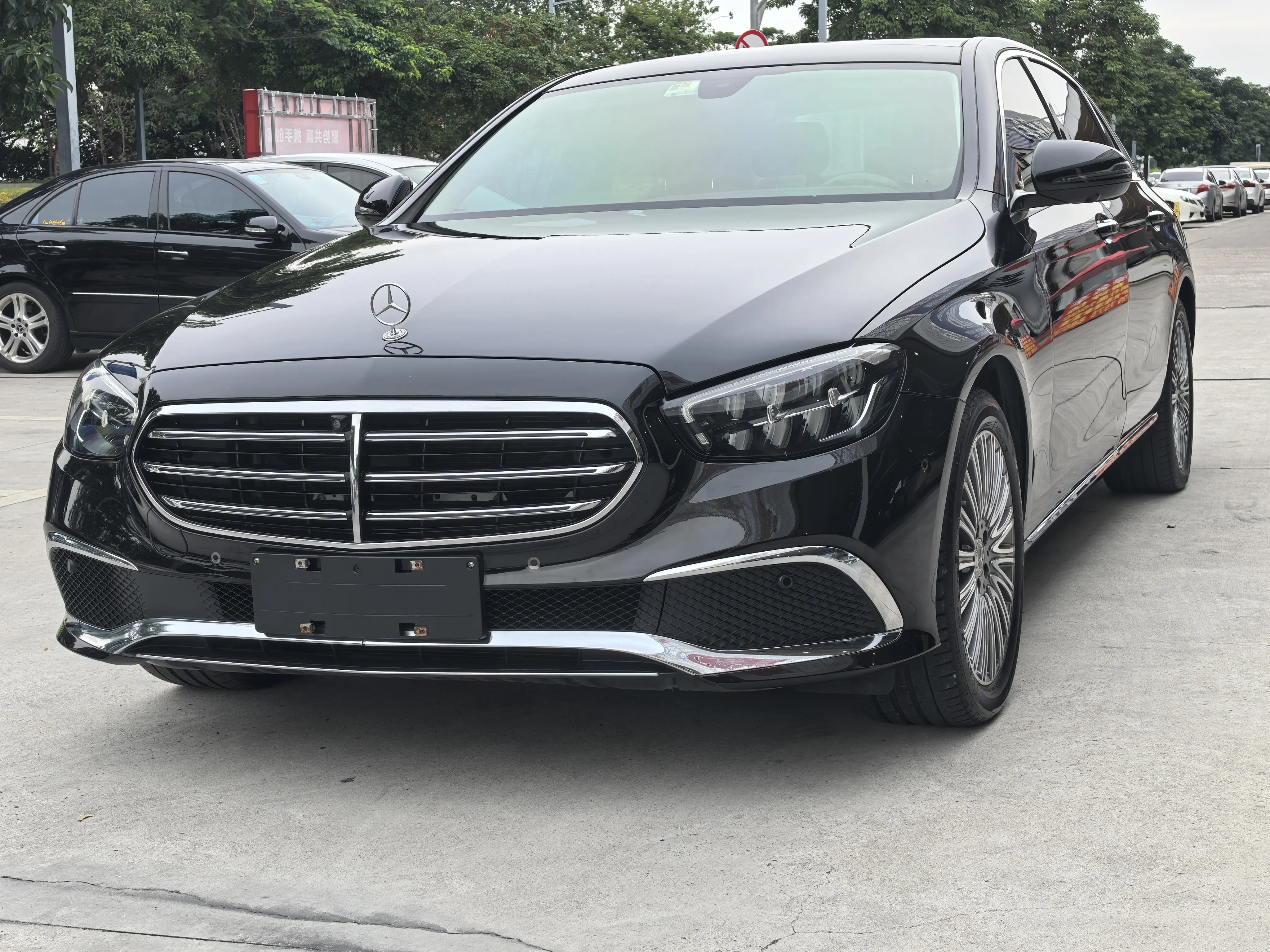 Mercedes-Benz E-Class  из Китая