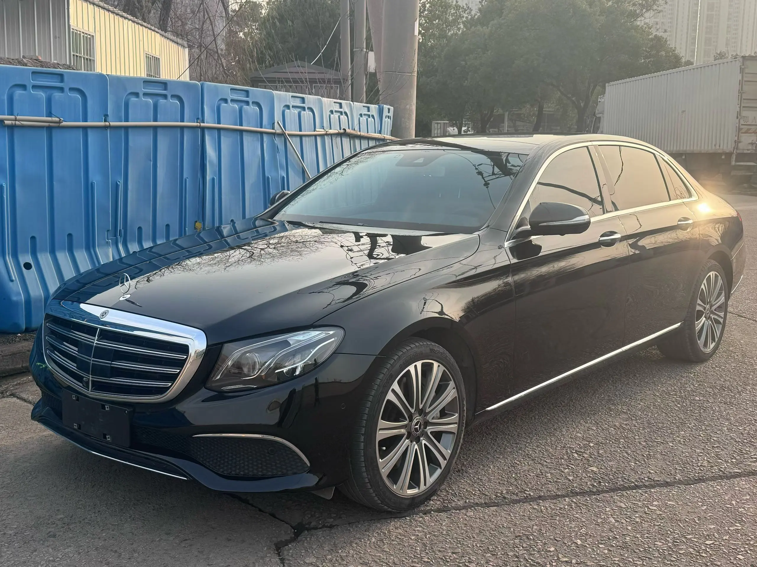 Mercedes-Benz E-Class  из Китая