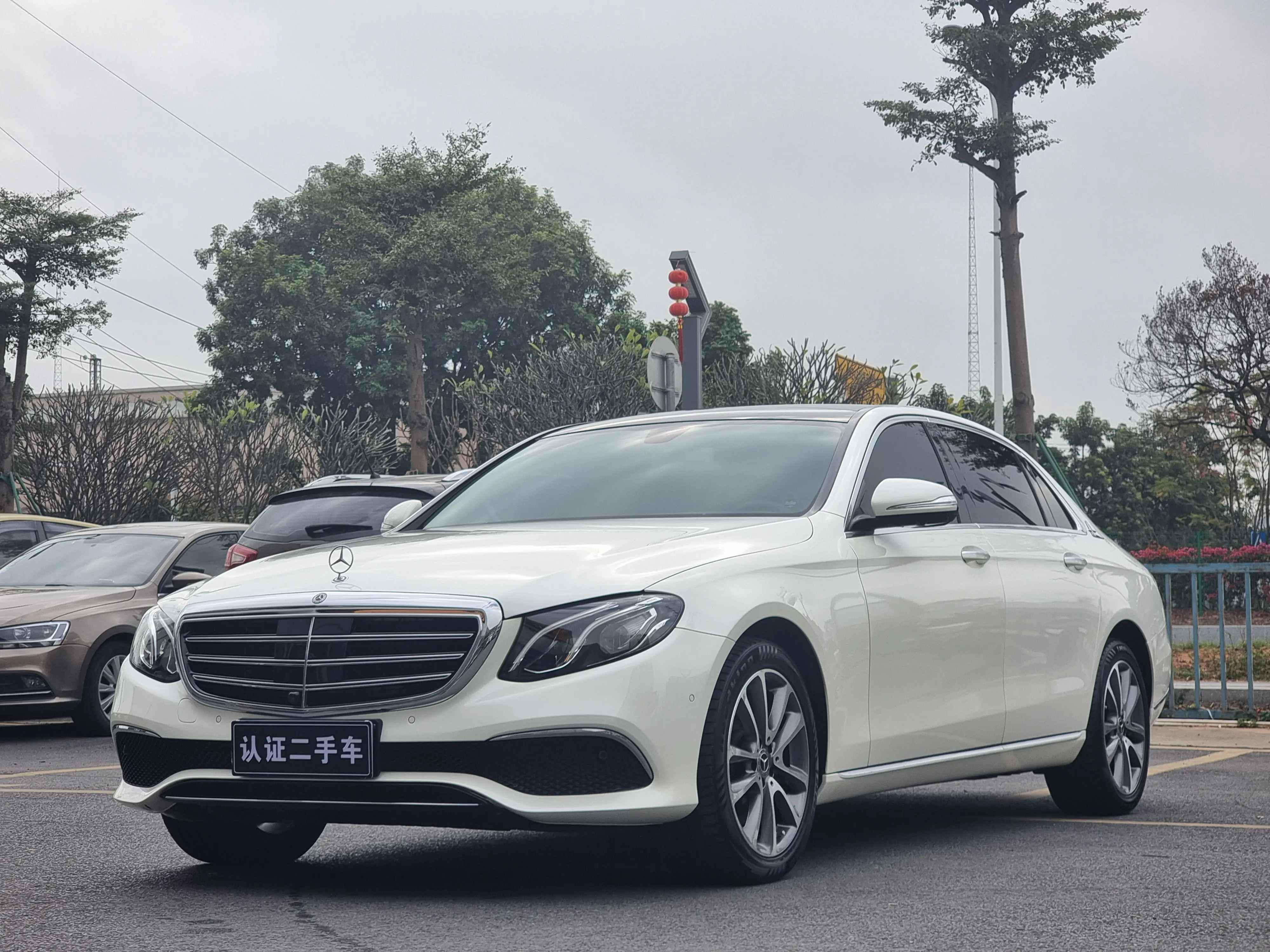 Mercedes-Benz E-Class  из Китая