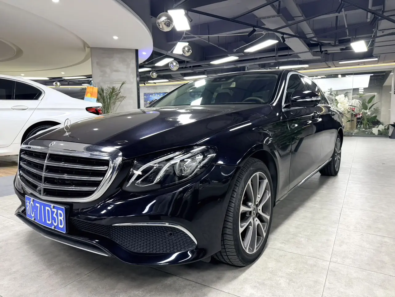 Mercedes-Benz E-Class  из Китая