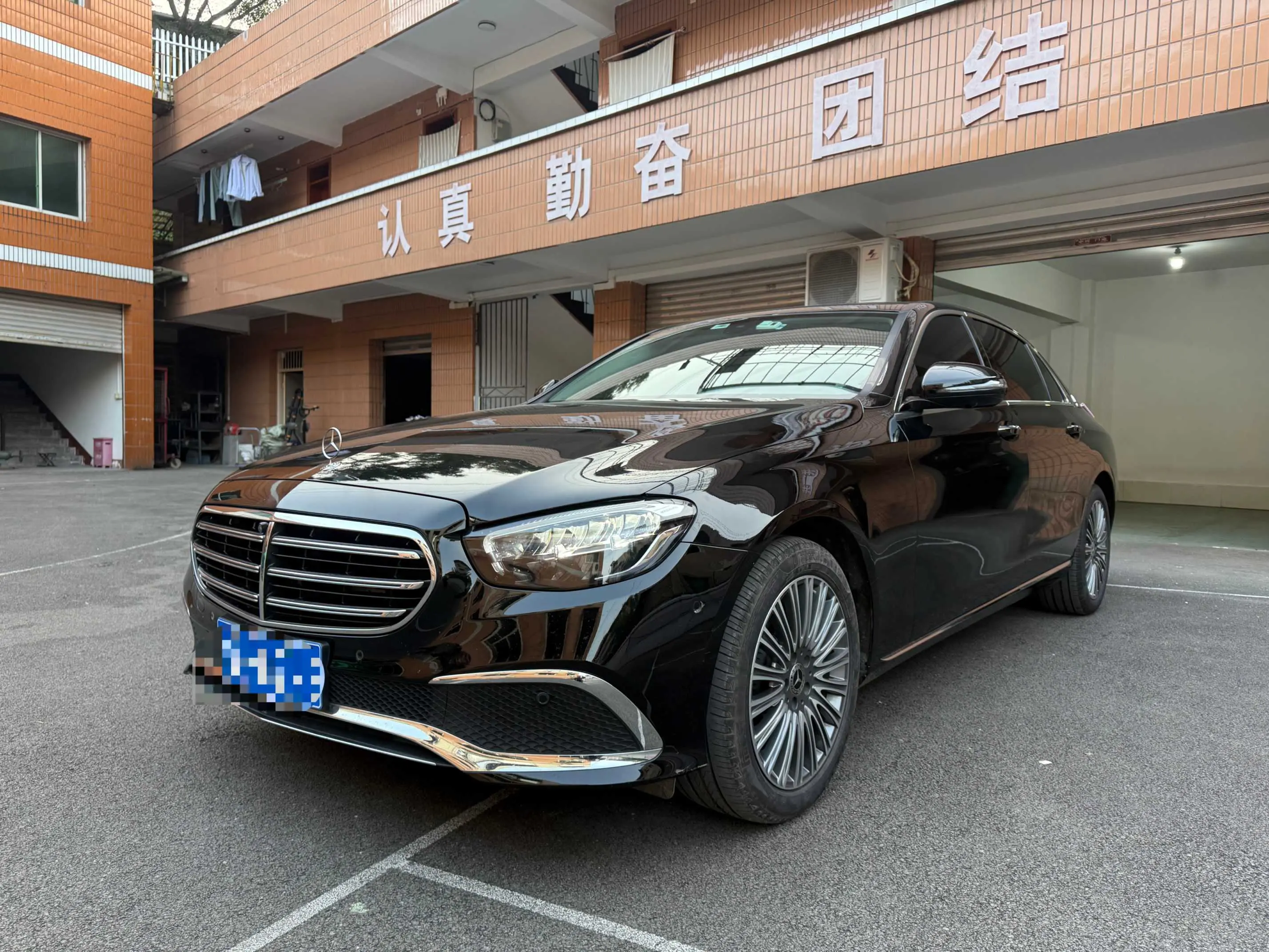 Mercedes-Benz E-Class  из Китая